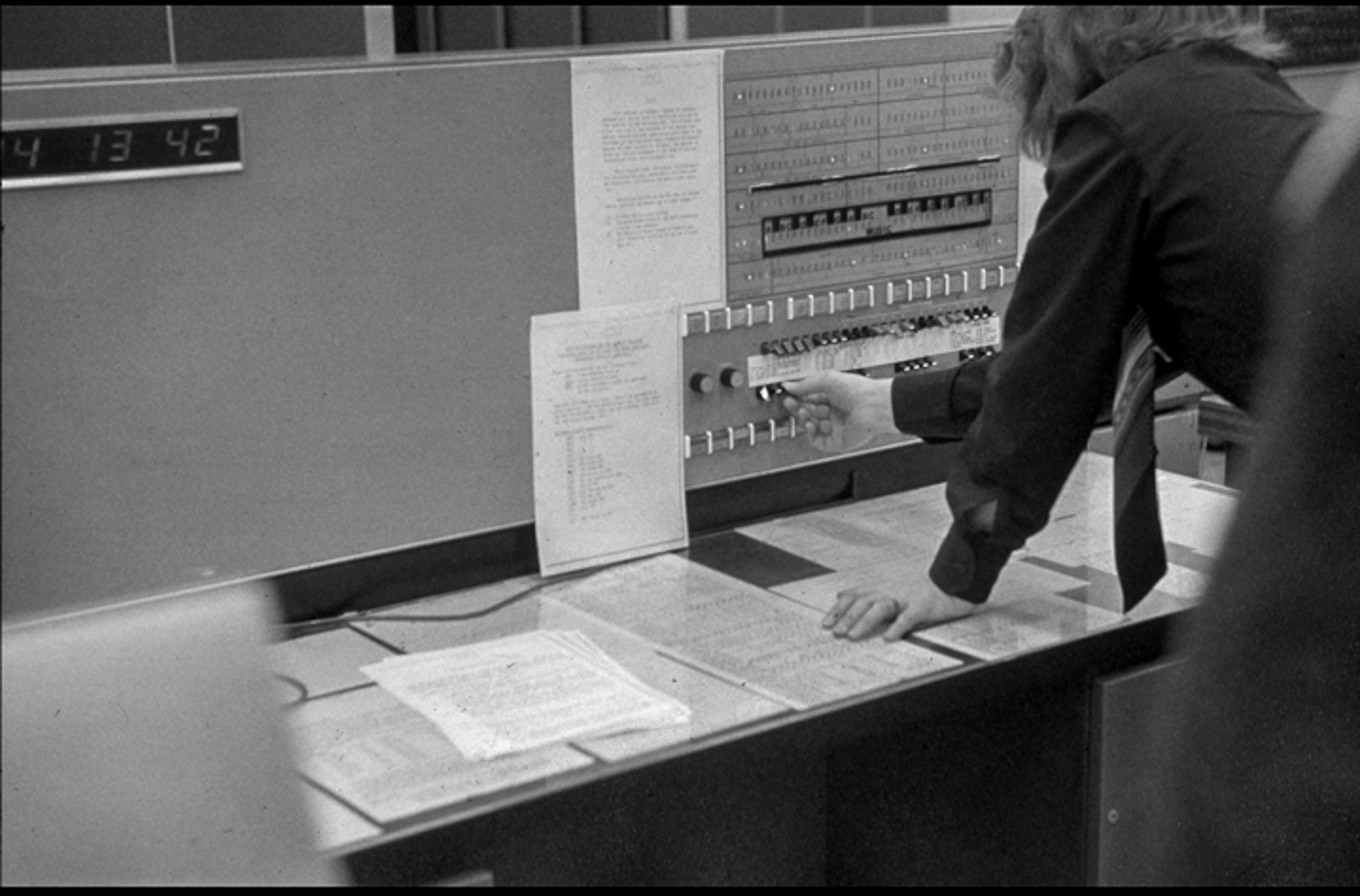 Emas documentation and manuals archived online