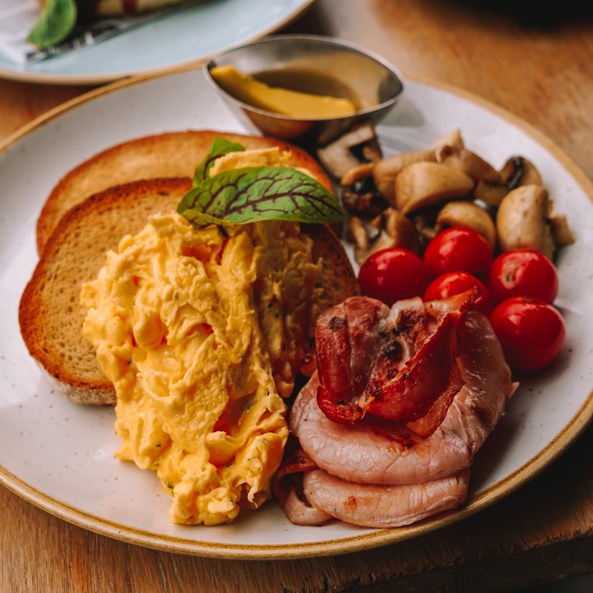 Platform T8 - 😍 A simple hot breakfast meal we LOVE! 🌤️...