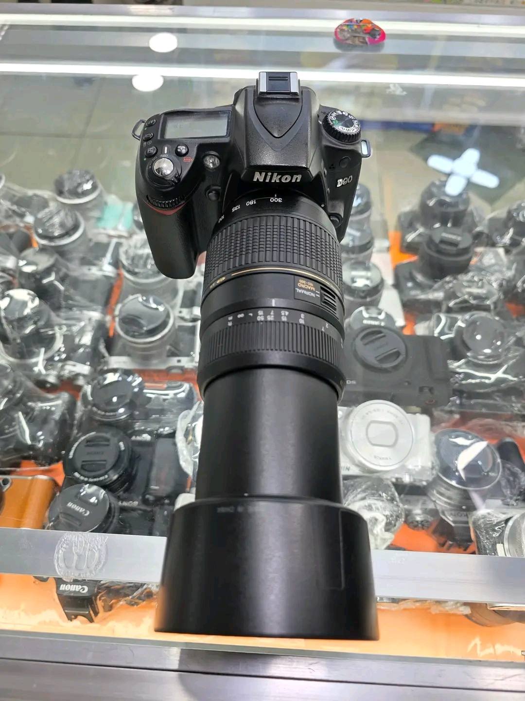 📷Nikon D90 with 70-300mm Telephoto Zoom Lens Dslr Camera for P19