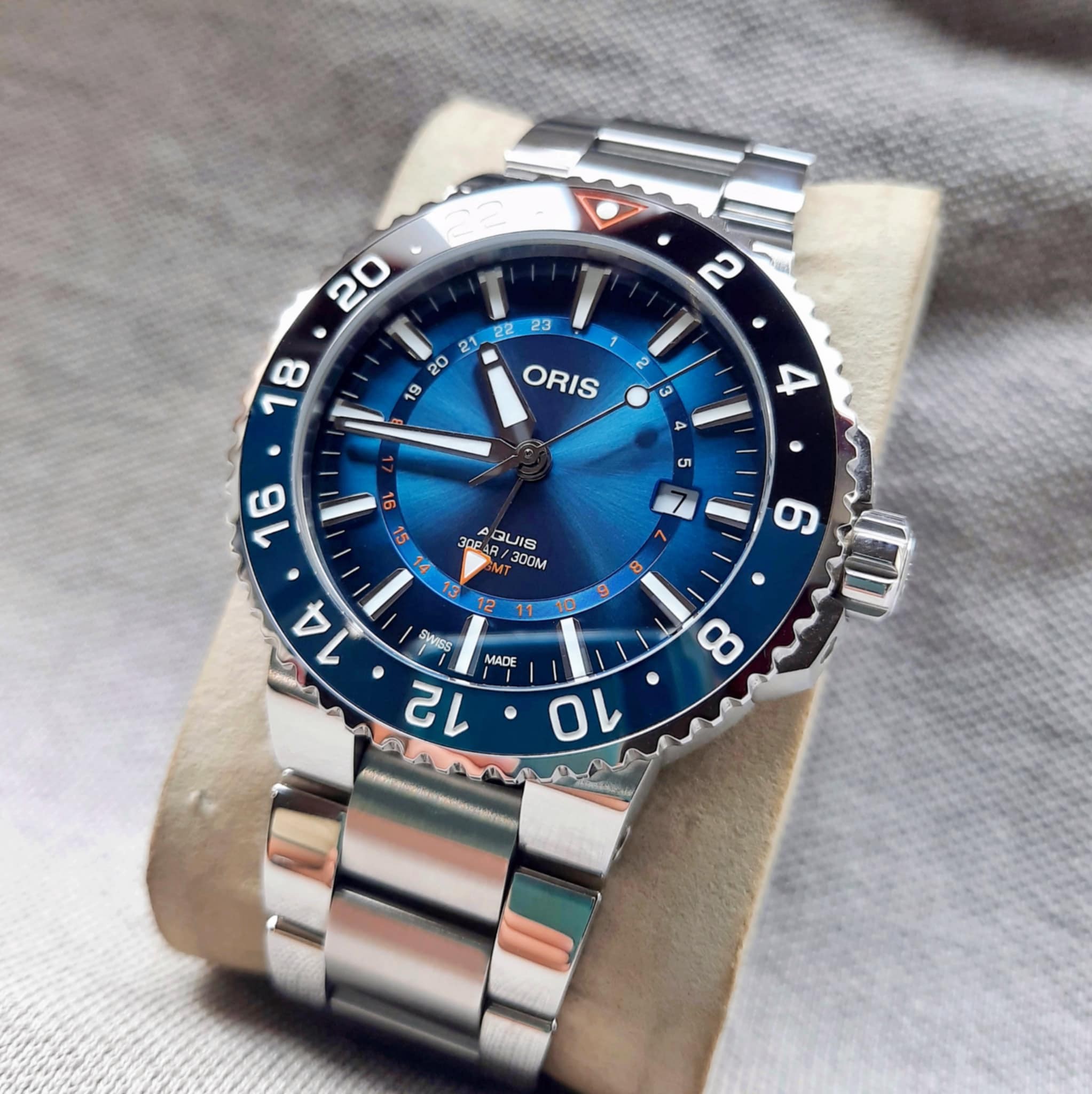 ORIS Forum (THAILAND) | โอริสอะควิส gmt ลิมิเต็ด เลขสวย Oris Aquis ...