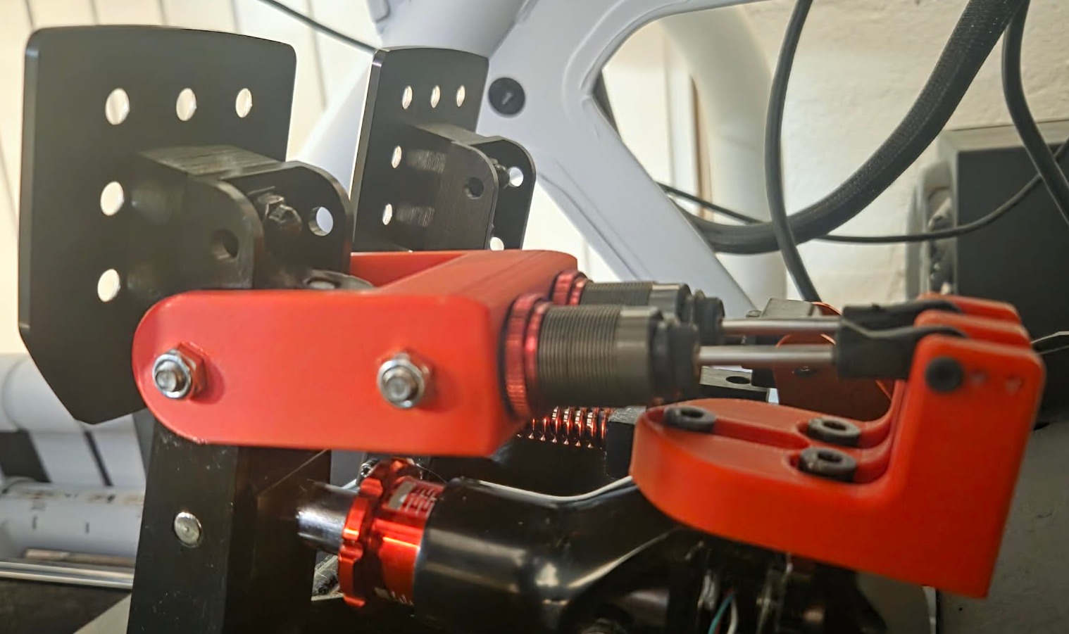 Hydraulic break mod for the Fanatec V3 pedals to be used with 1:8