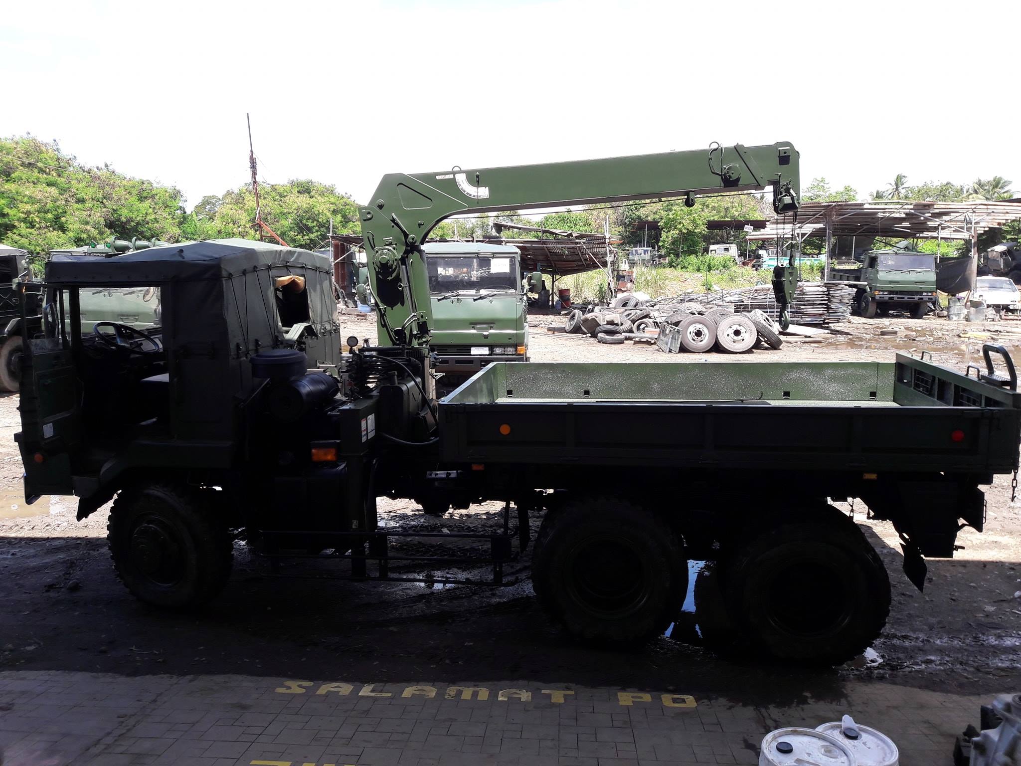10W SKW Military Truck 8PE1 w/ Boom and Winch Price: P2.3M 6x6 6W ISUZU ...