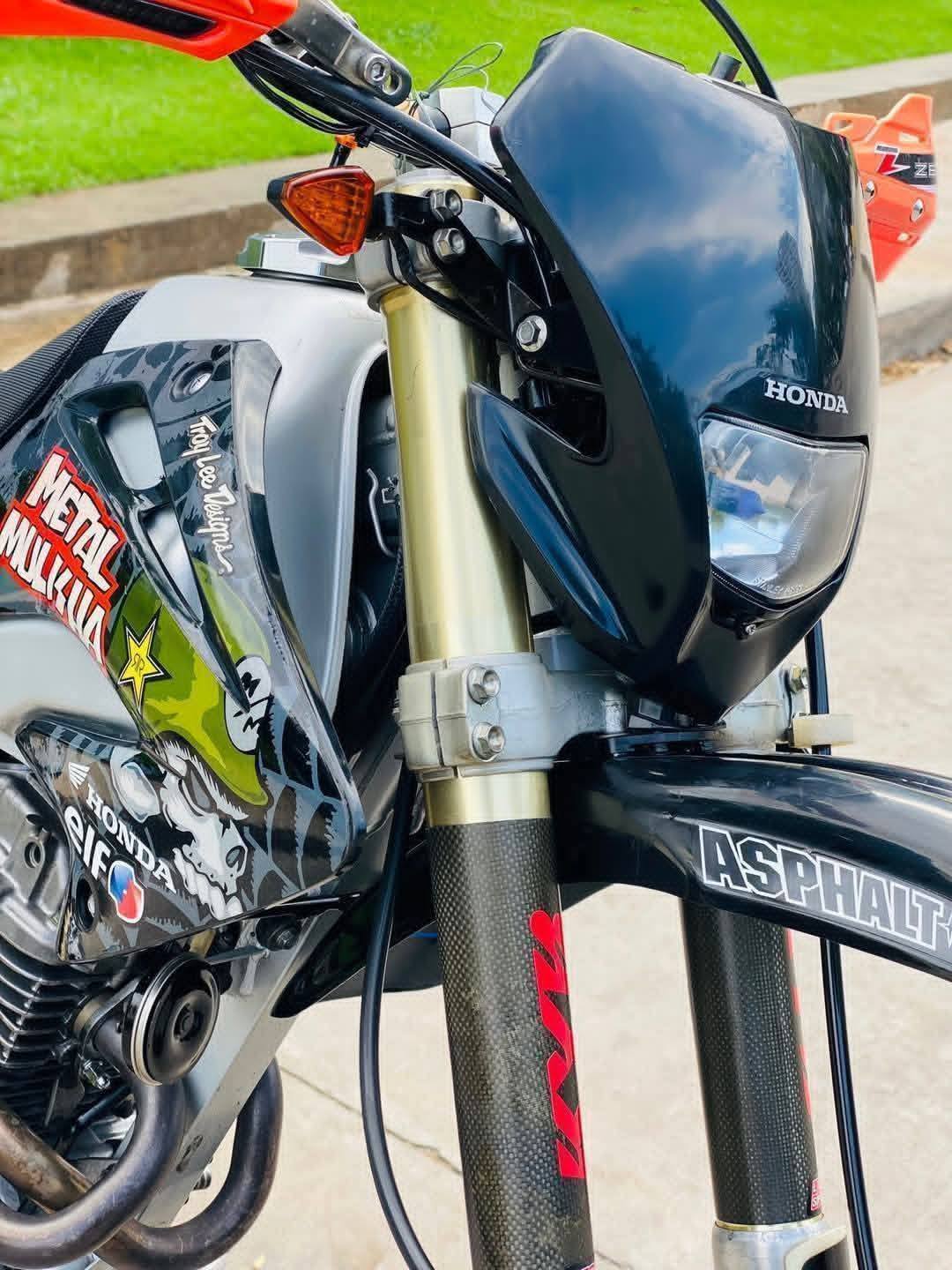 ✓XR250 JAPAN ORIGINAL ✓Pemba motors / 0612 225 917