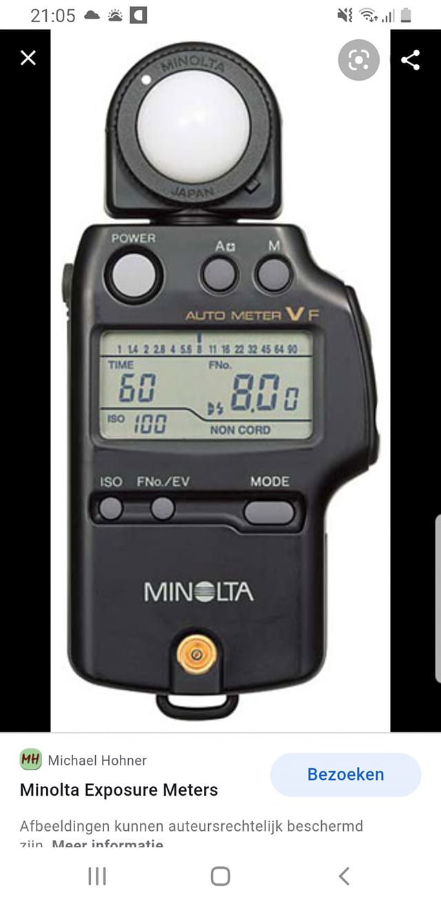 Guys could you tell me what is the difference between a Minolta