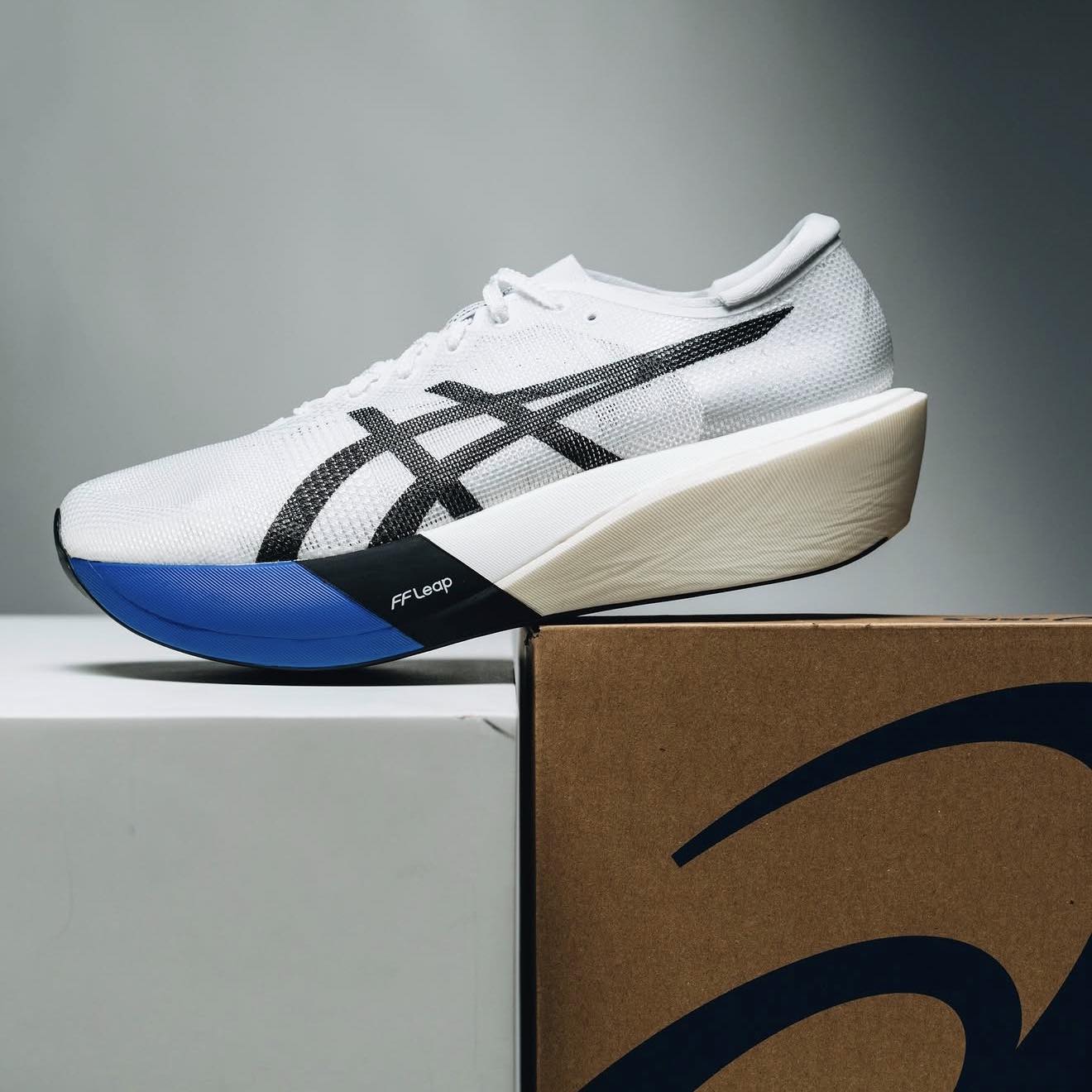 ?RESTOCK ALERT? A S I C S METASPEED SKY TOKYO ? From Osaka 