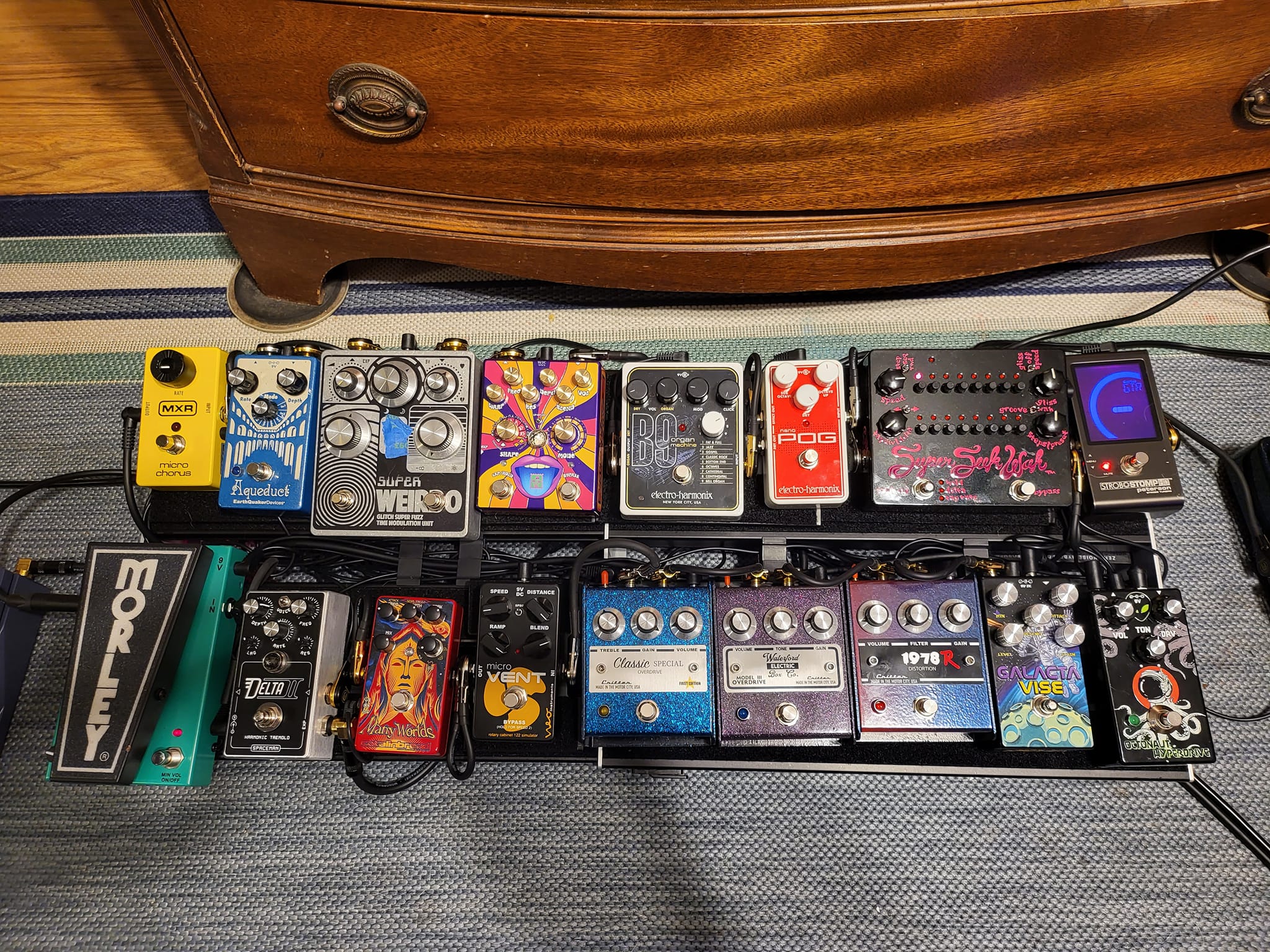 JFX Fresmann PLL and JPTR FX Super Weirdo fuzz pedalboard setup