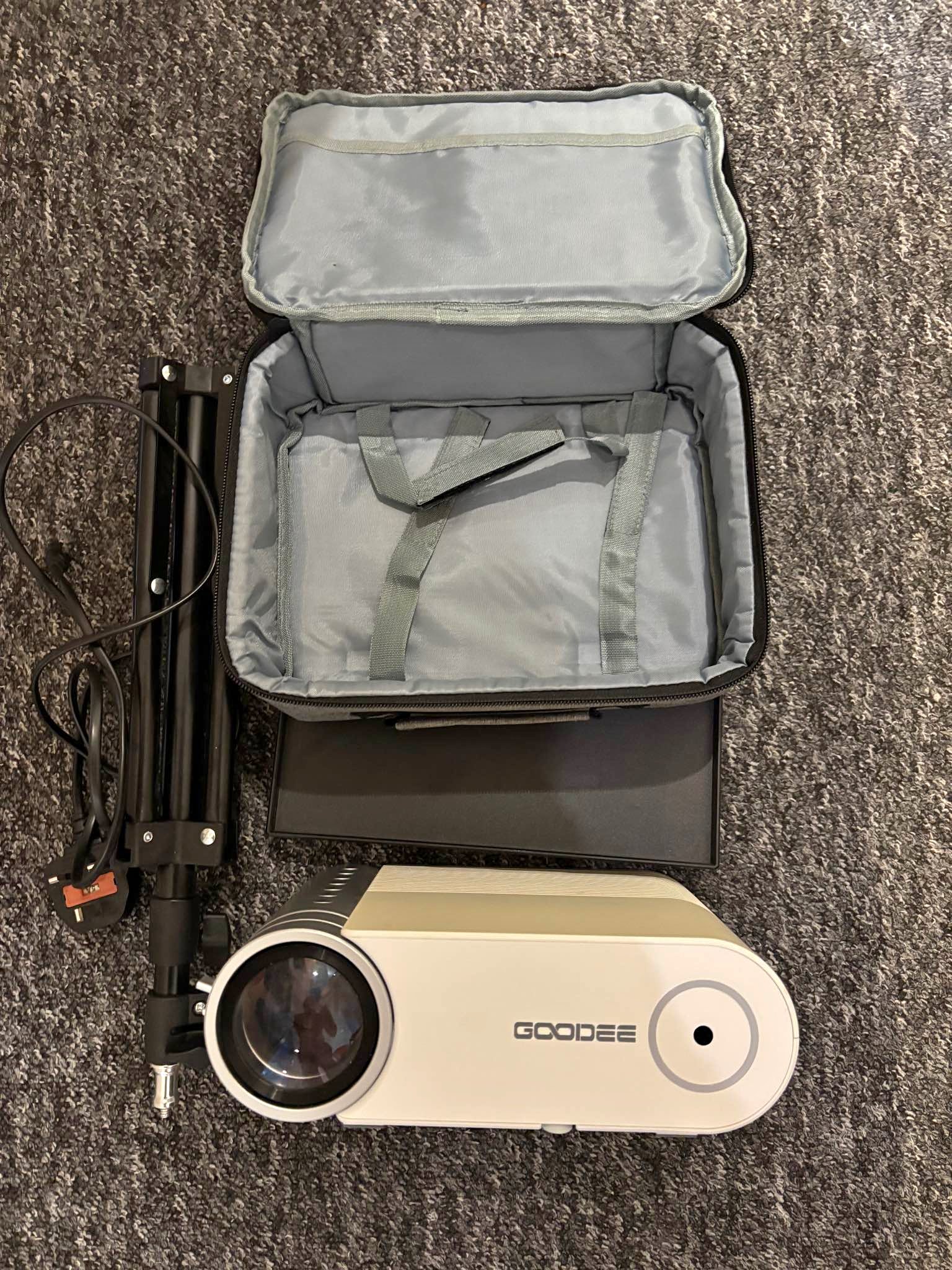 Projectors for sale in London, United Kingdom | Facebook Marketplace