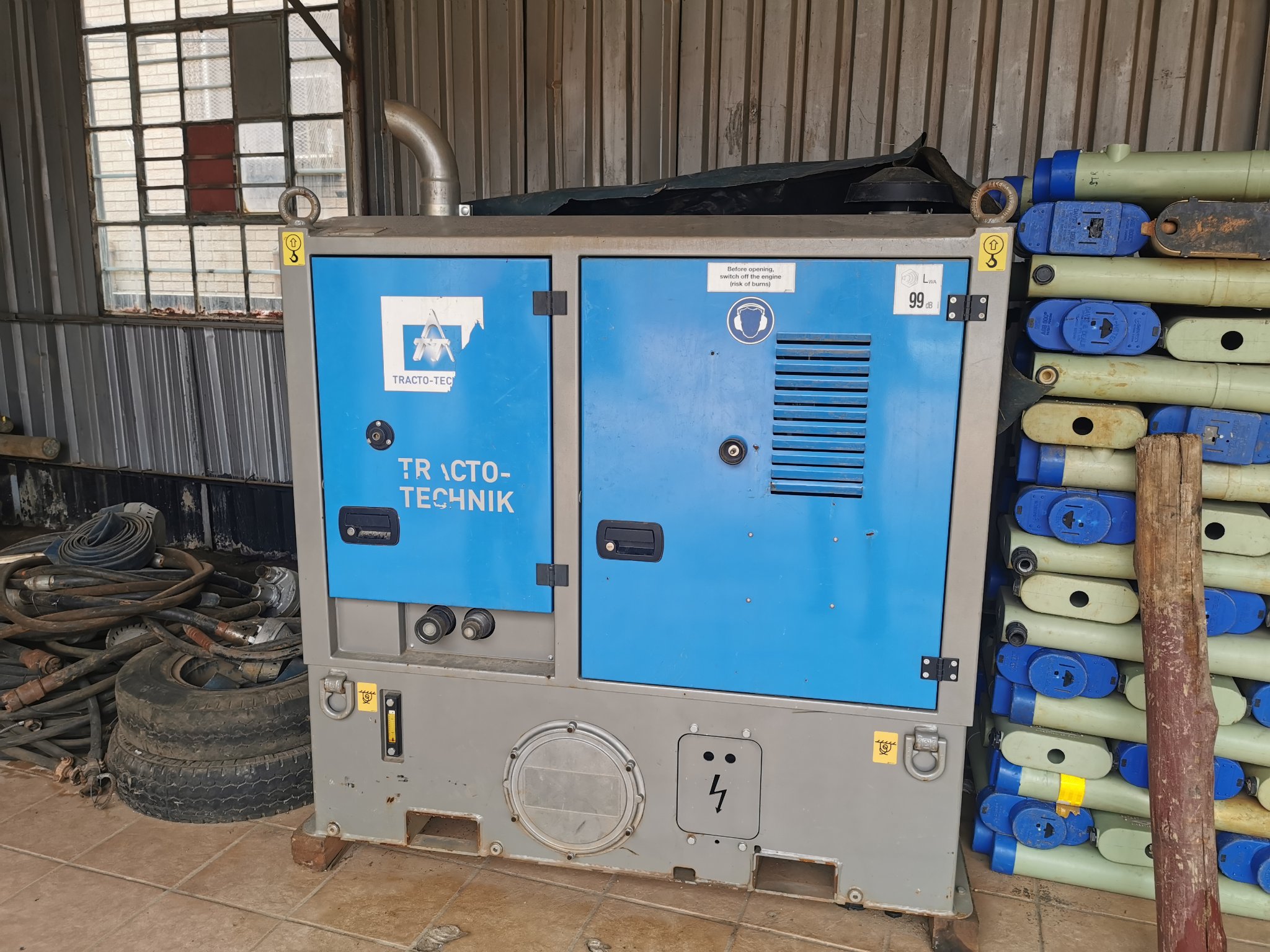 TRENCHLESS PIPE CRACKING / BURSTING MACHINE FOR SALE - Outdoor Power ...