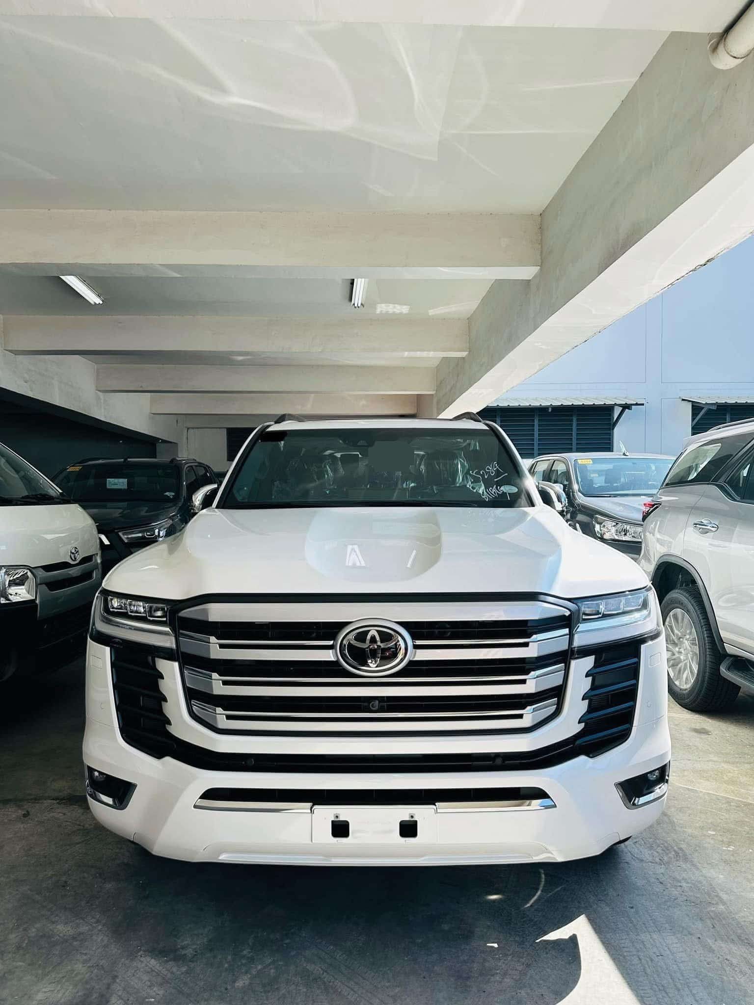 2025 Toyota LC 300 VIP edition for sale