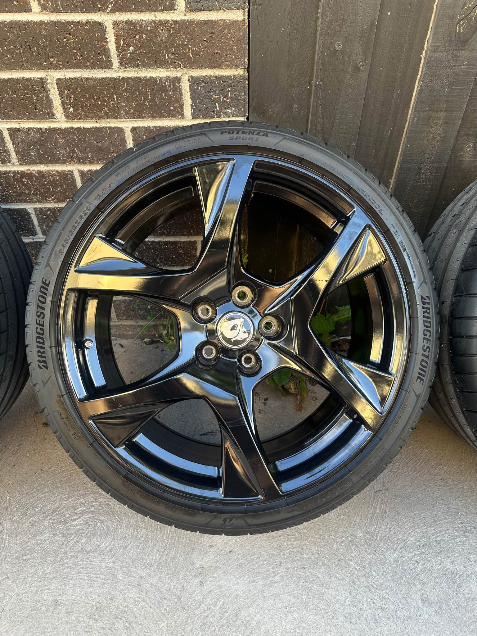 20 Inch VF Commodore R8 Style Wheels Bridgestone Tyres Staggered - Car ...