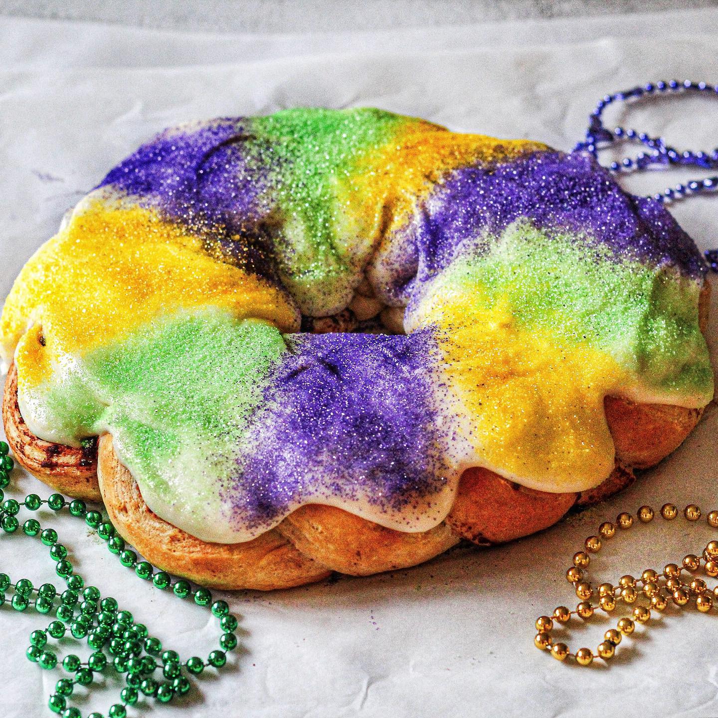 Taylor Golub - Cinnamon Roll King Cake! 🎂 Happy Mardi... | Facebook