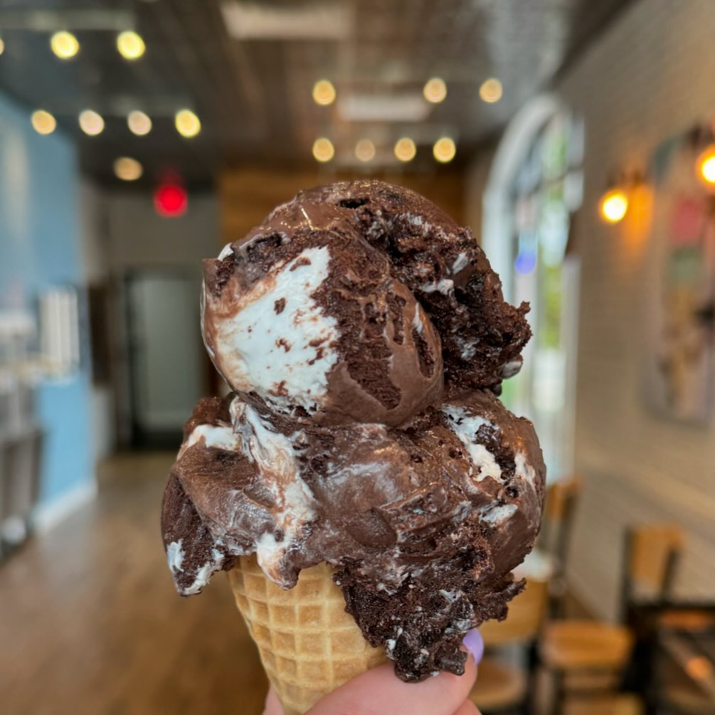ZOREO. Fudge- like Zanzibar chocolate ice cream swirled with gooey