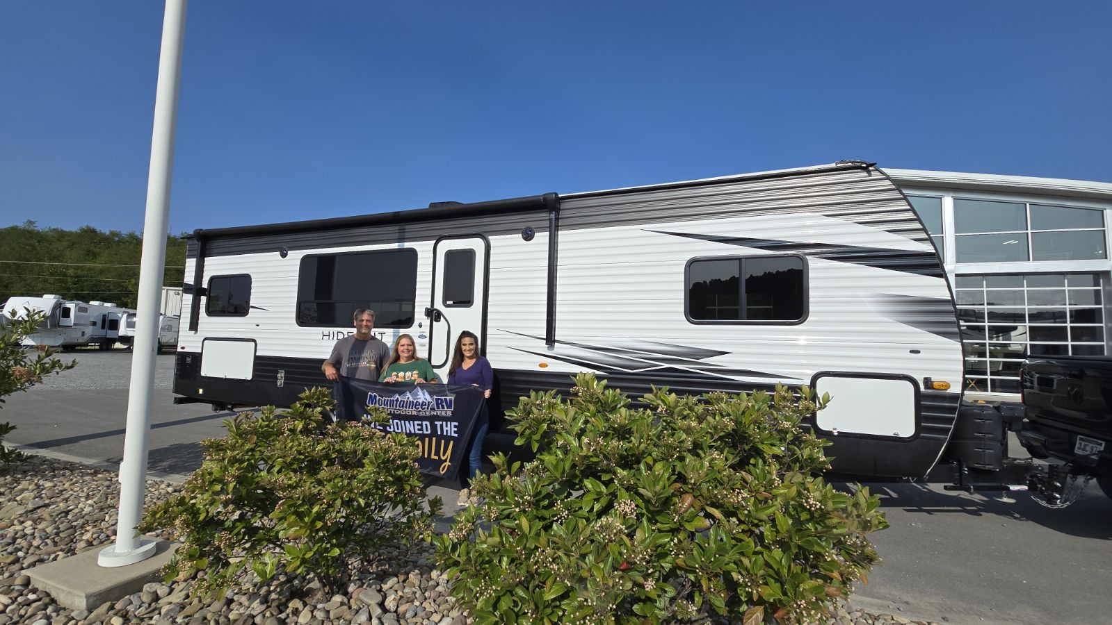 Woohoo! We have some more happy campers joining the Mountaineer RV ...