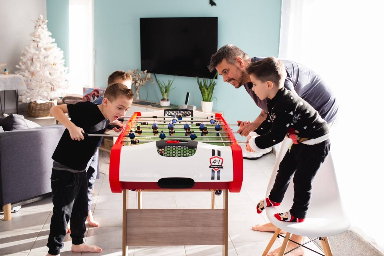 Smoby Babyfoot Powerplay 4 En 1 - Baby-Foot, Ping-Pong, Hockey Et Billard En Bois Massif - Accessoires Inclus - 640001