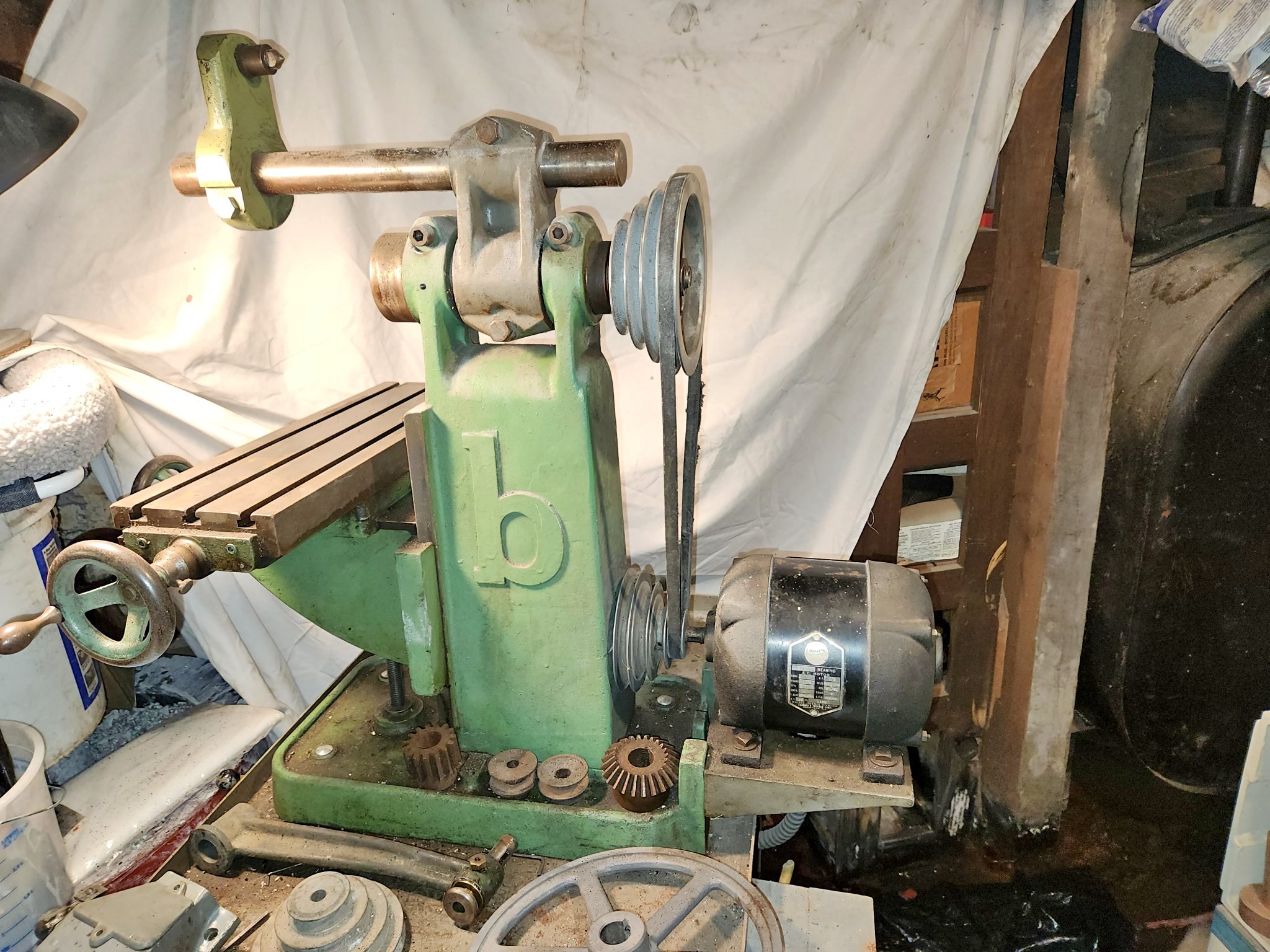 Benchmaster horizontal milling machine - Lathes - Naugatuck ...