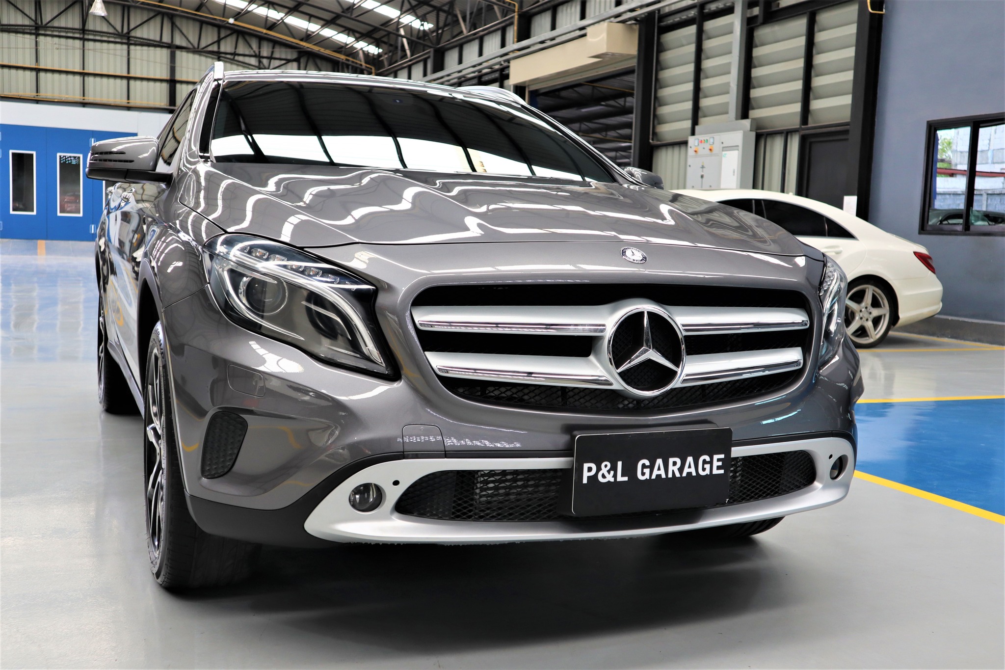 Merced... - P&L Garage ศูนย์บริการซ่อมตัวถังและสีรถยนต์มาตรฐาน | Facebook