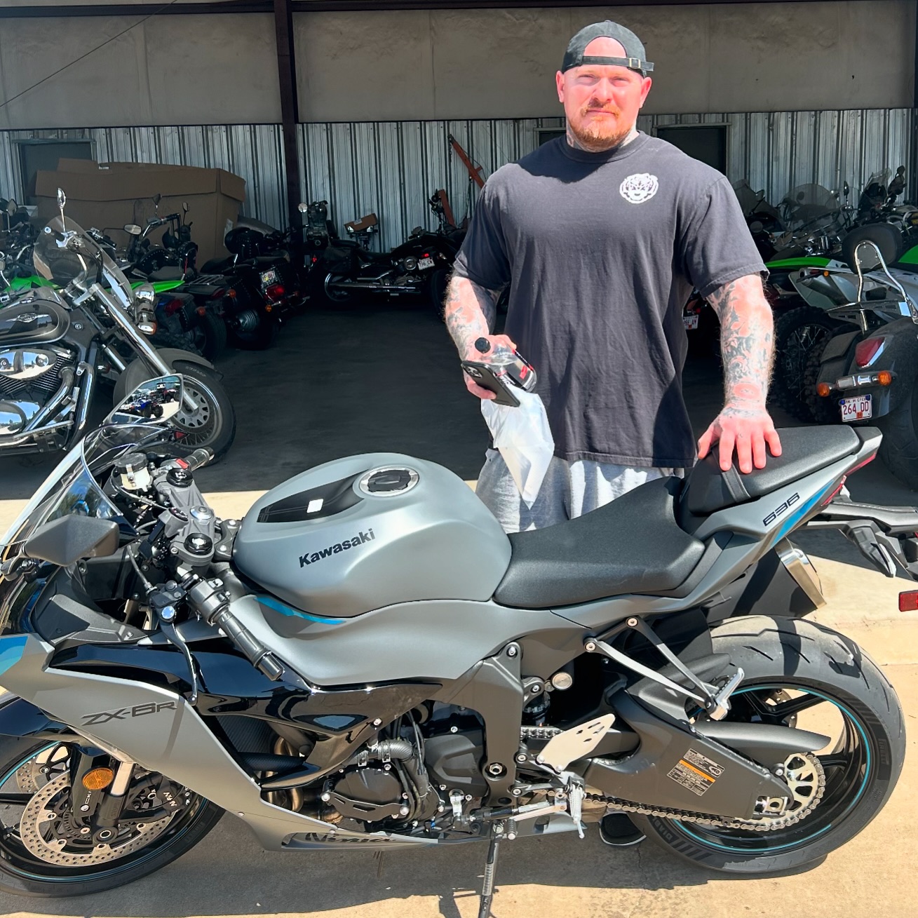 Shane picked up his brand new Kawasaki Ninja ZX6R today, sold by