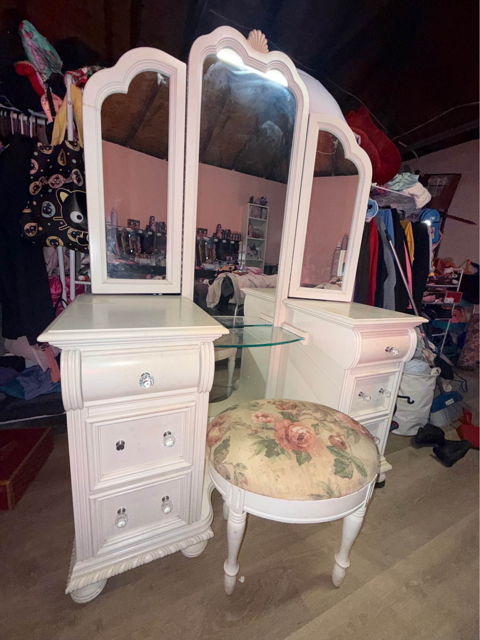 Vintage vanity - Vanities & Makeup Tables - National City, California ...