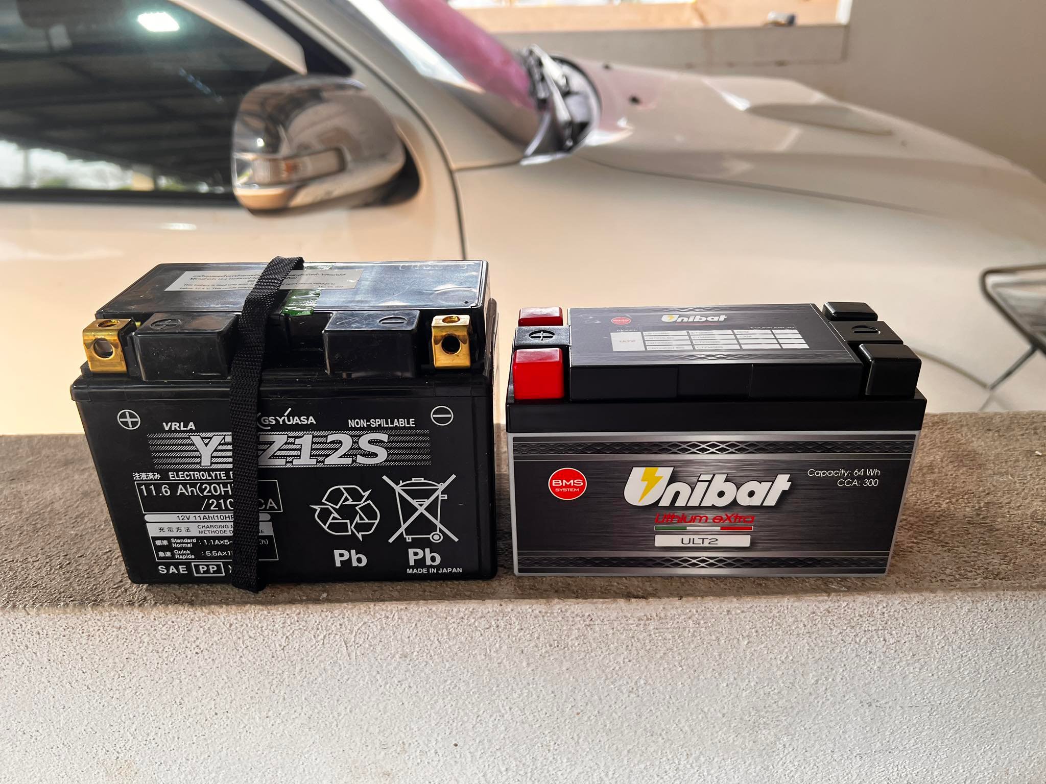 Batteria Unibat Lithium EXtra ULT2 – 12V 5Ah, 300A Di CCA, Leggera E Con BMS Intelligente