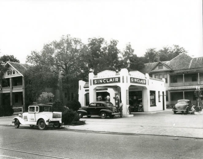 Historic - Sinclair Gas Station, Houston (1970s) A Sinclair gas station ...