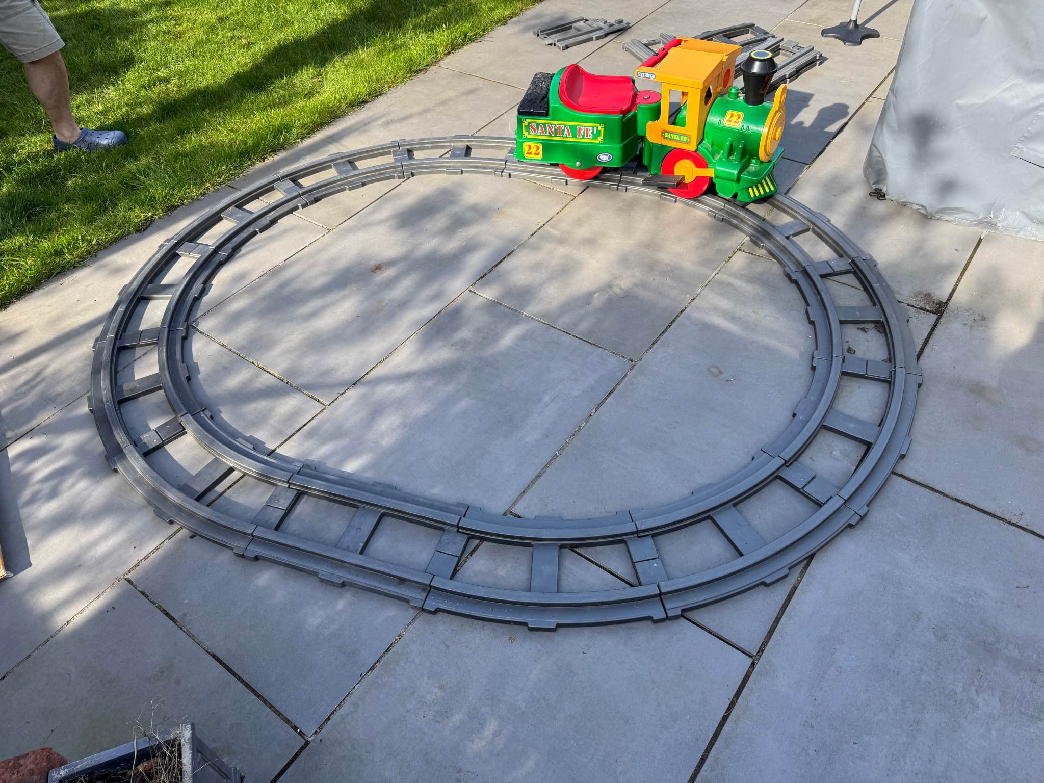 Peg Perego Santa Fé Train ride on train with extended track and ...