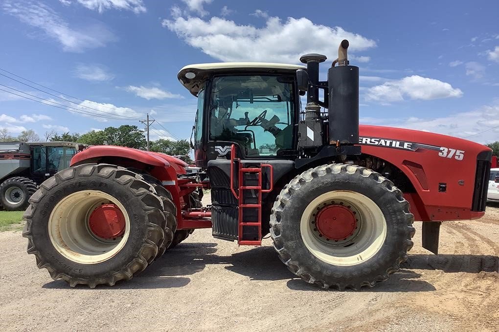 2013 VERSATILE 375 - Commercial Vehicles - Winfield, Kansas | Facebook ...