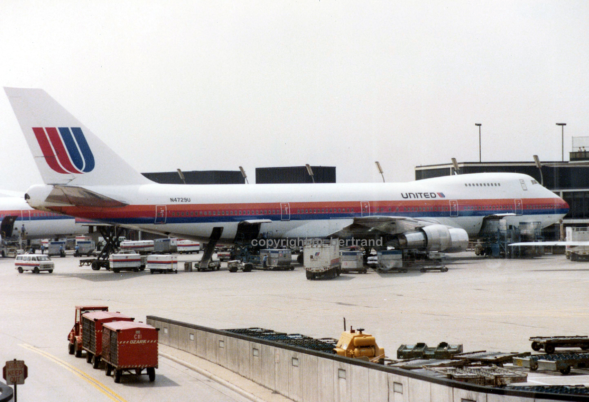 United Airlines 747-122 plane at O'Hare