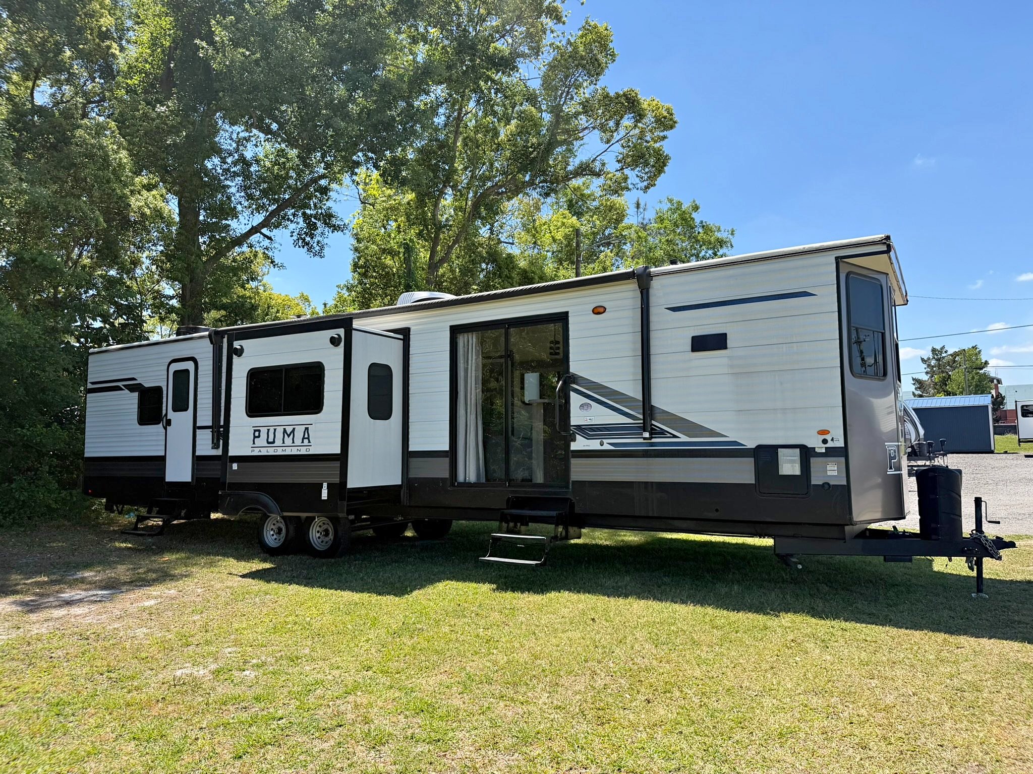 Slide In Truck Campers for sale in Valdosta, Georgia | Facebook ...