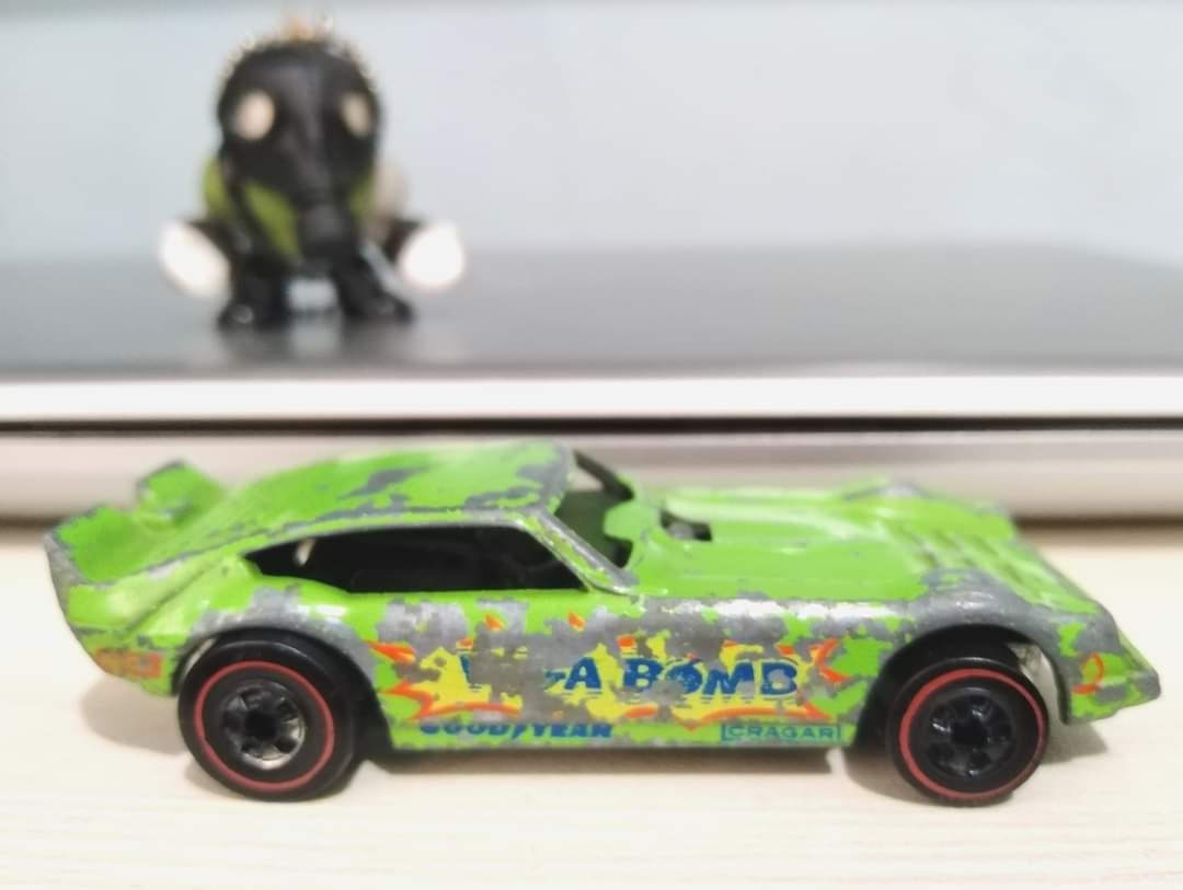 Hot Wheels Vega Bomb die-cast car details