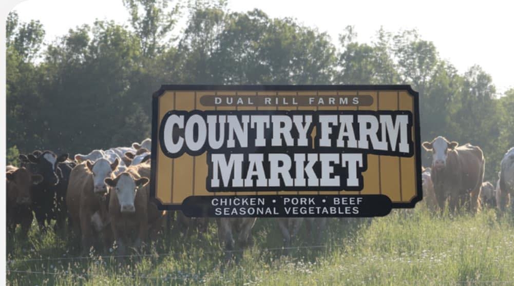 Dual Rill Farms - 🐾 ️ Our store greeter is ready to show... | Facebook