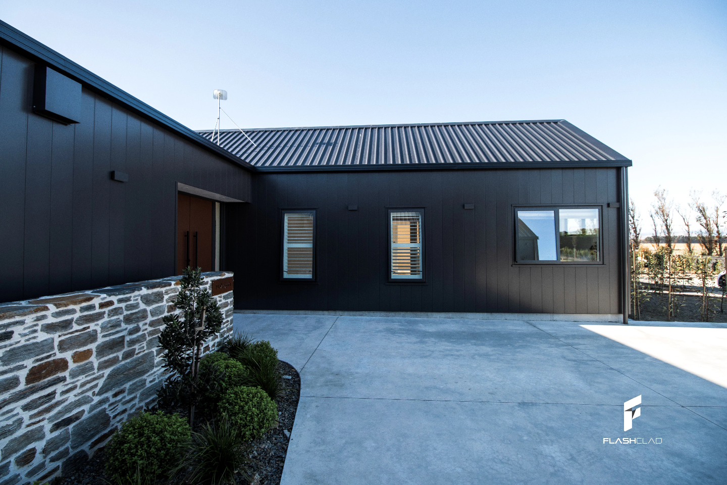 Flashclad - Transform your space with Premium Aluminium...