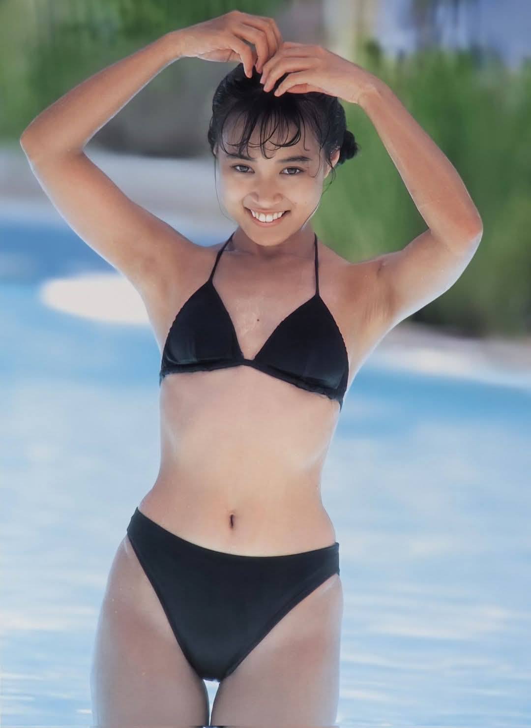 ニャン子　 当時、おニャン子の中で2番目に好きな歌だったな。