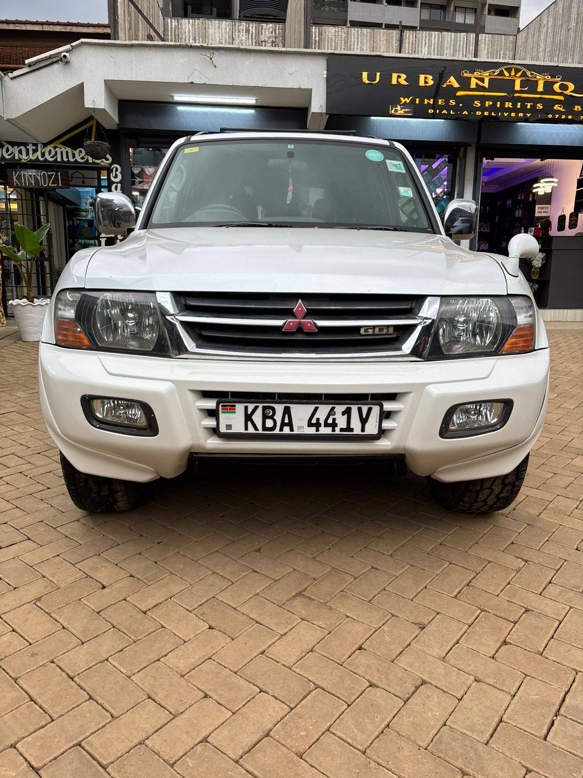 Mitsubishi Pajero Electric fuel pumps stock