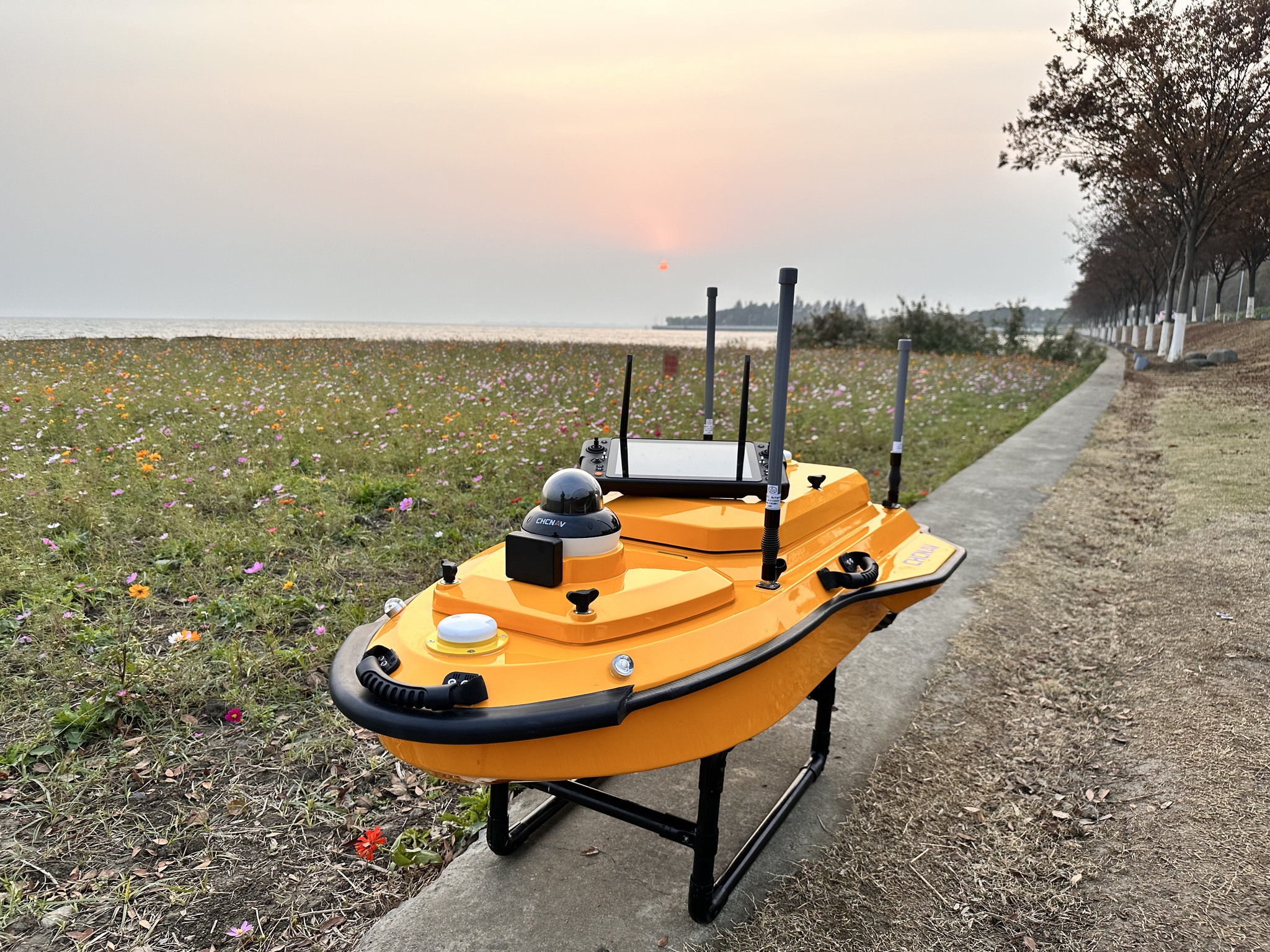CHC Navigation - CHCNAV's Apache4 USV can be equipped with...
