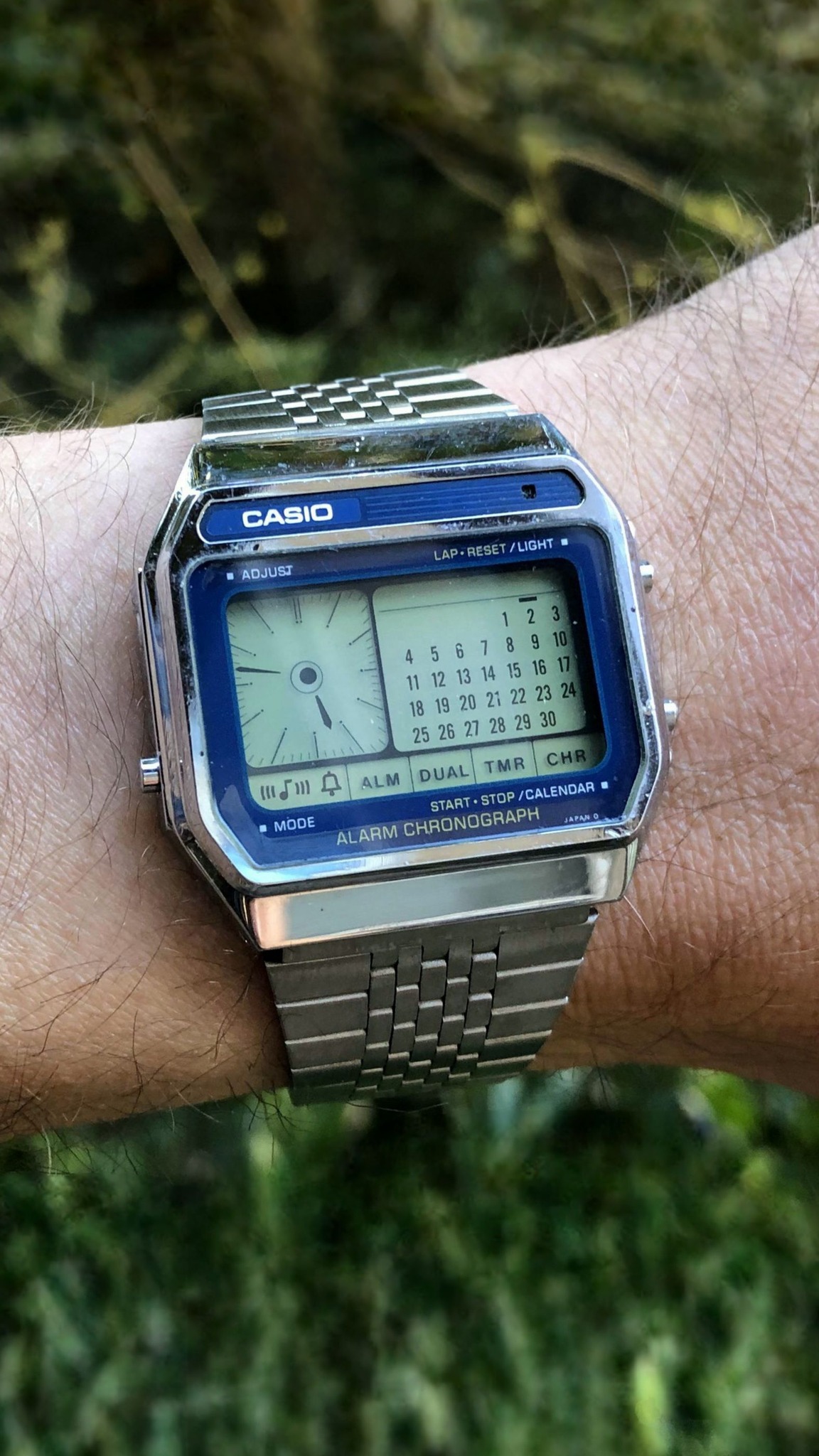 Reloj Casio AX-210, modelo digital vintage muy apreciado por
