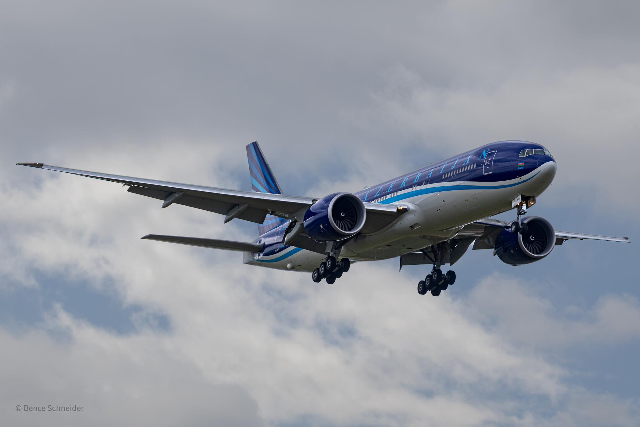 Azerbaijan Airlines Airbus A340-600 🇦🇿✈️