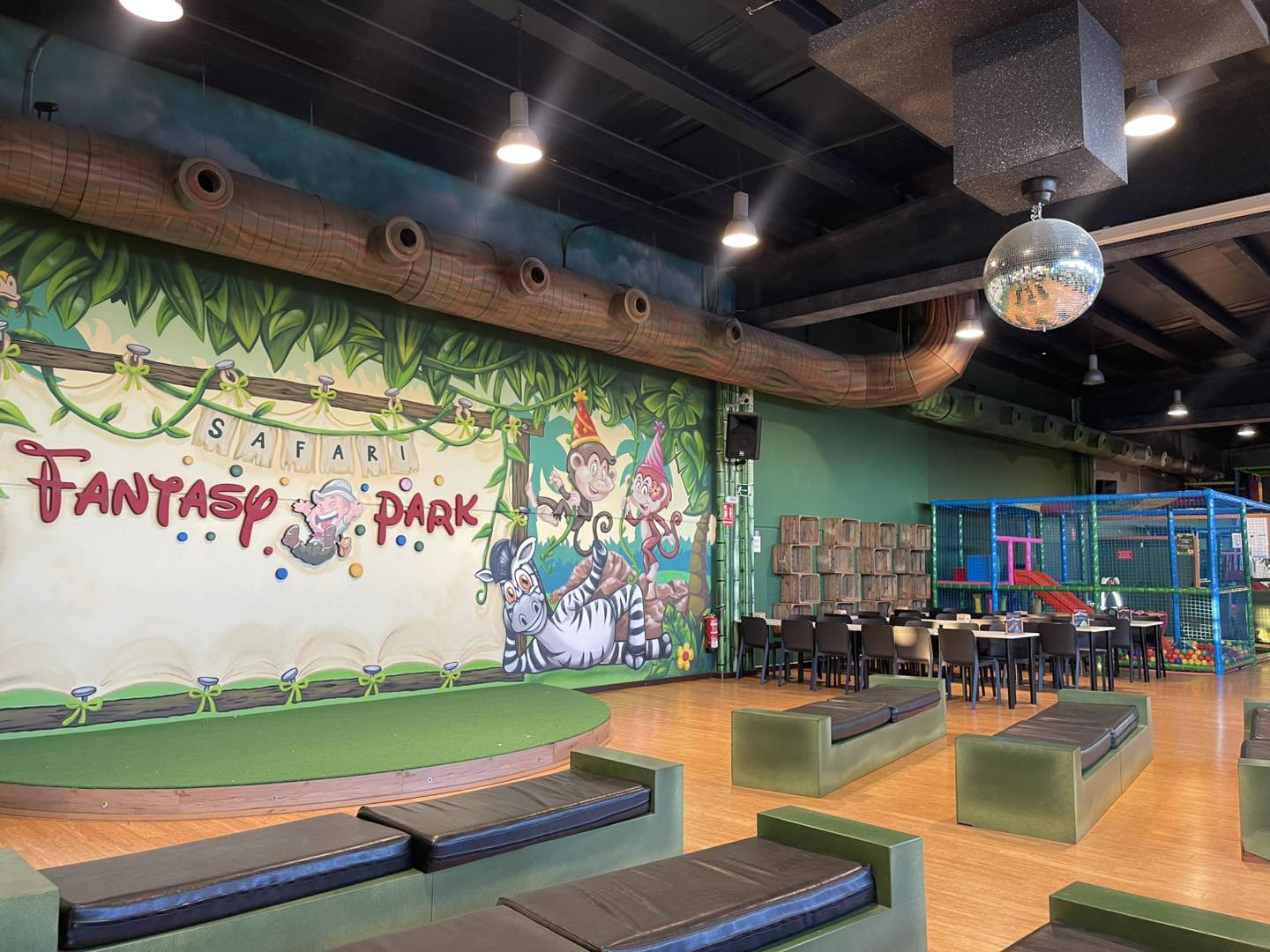 Fantasy Park Terrassa added a new... - Fantasy Park Terrassa