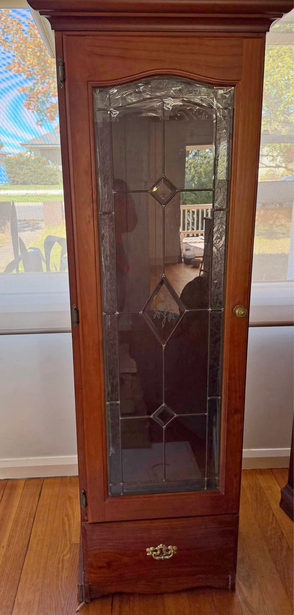 Display cabinet - China Cabinets & Hutches - Bairnsdale, Victoria ...