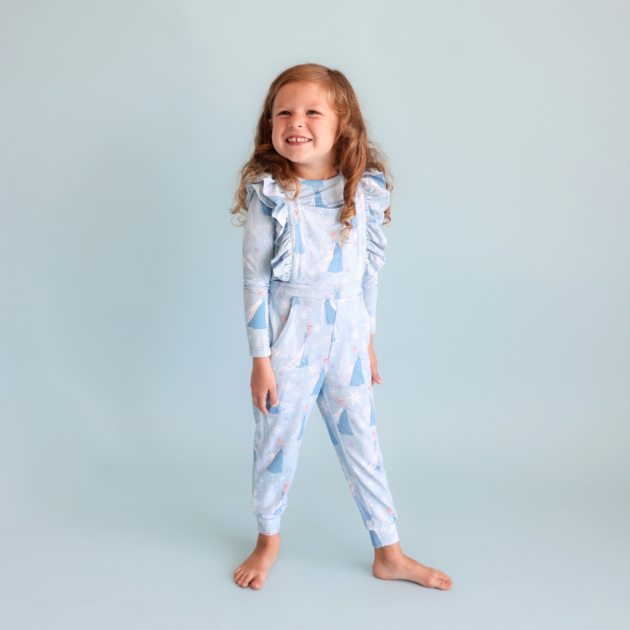 Your peanut will feel like royalty in these adorable overalls  display picture 1