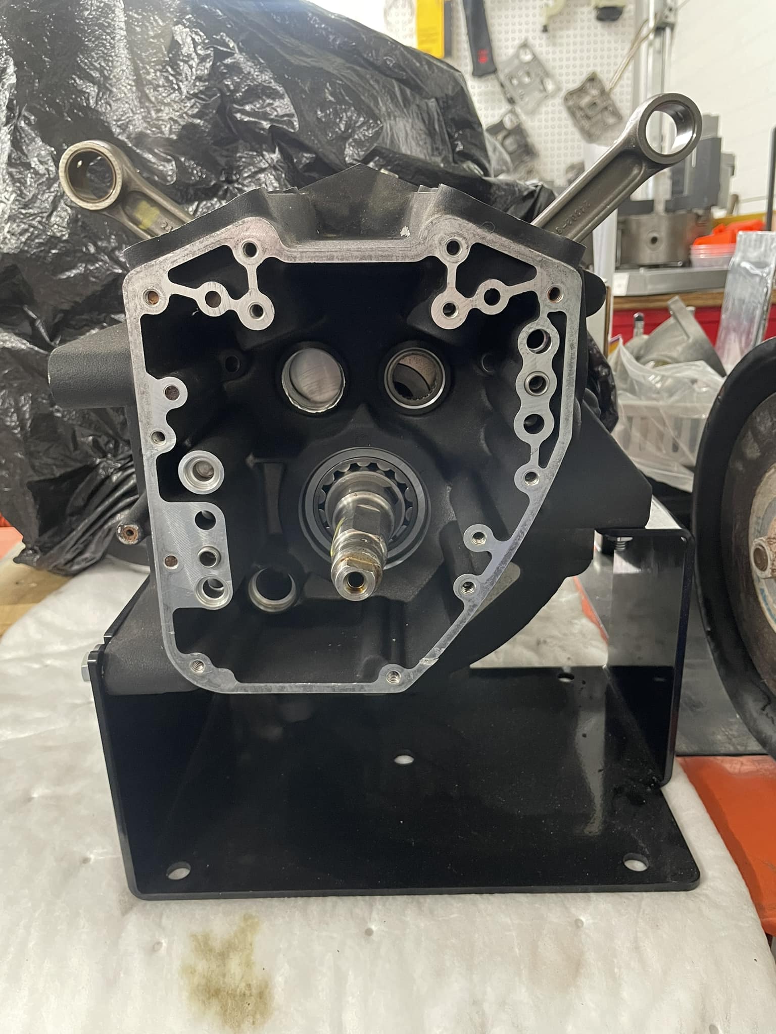 LF nouvo crank case with kick starter