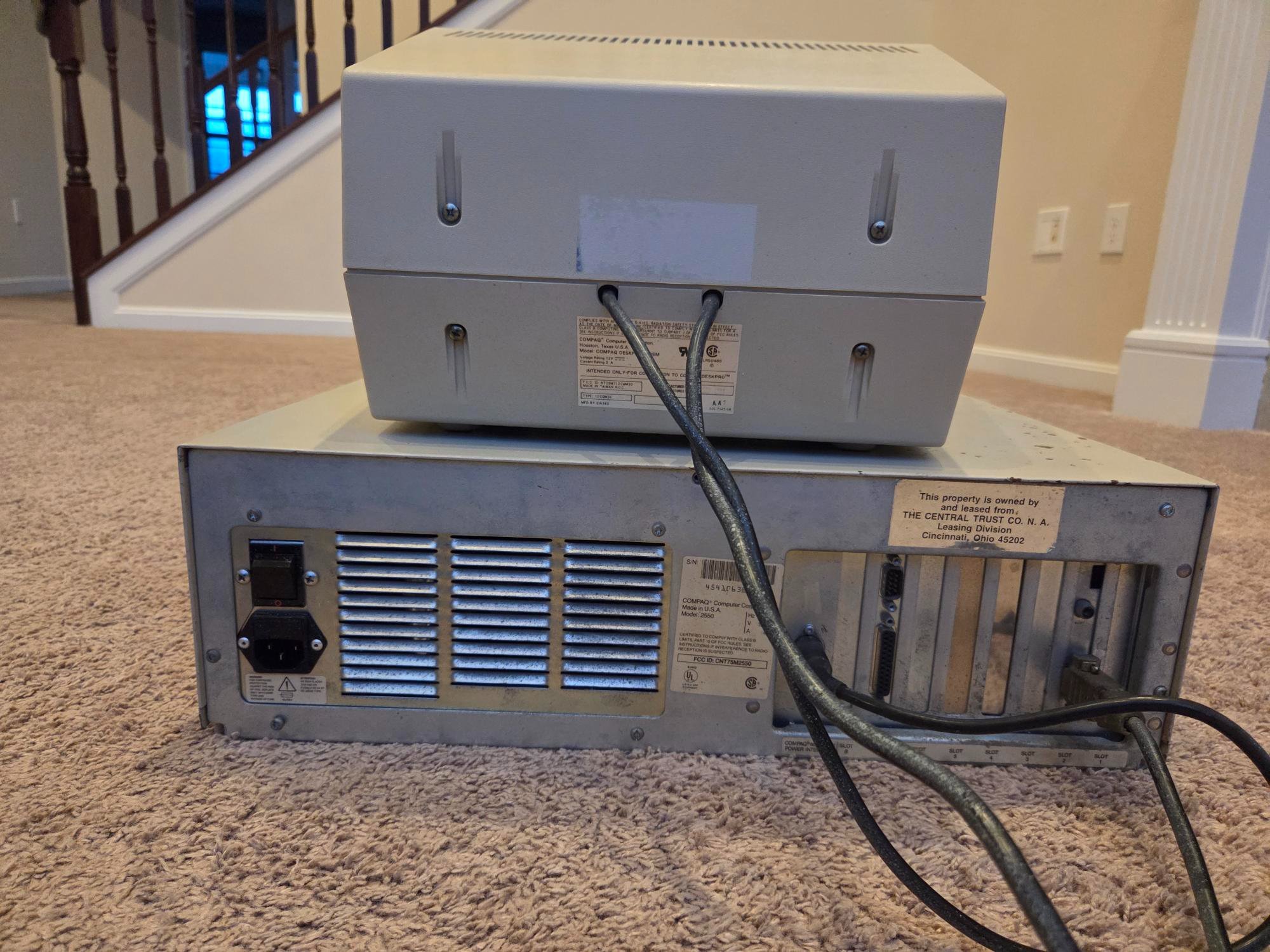 Vintage Old Computer Compaq Deskpro 286 Model 2550 8Mhz Original VDU ...