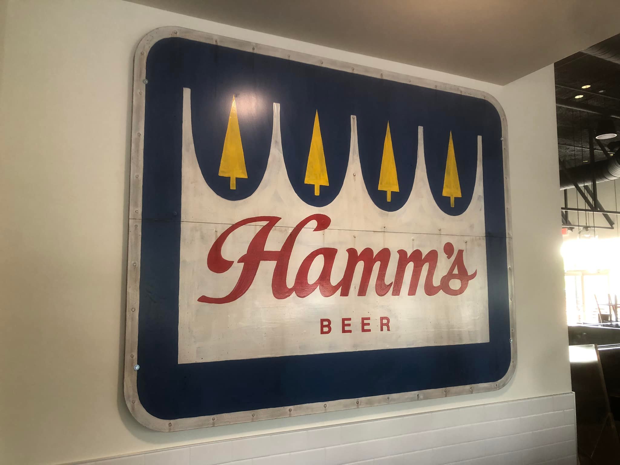 Fossil Forge Design creates zesty signs for new restaurant