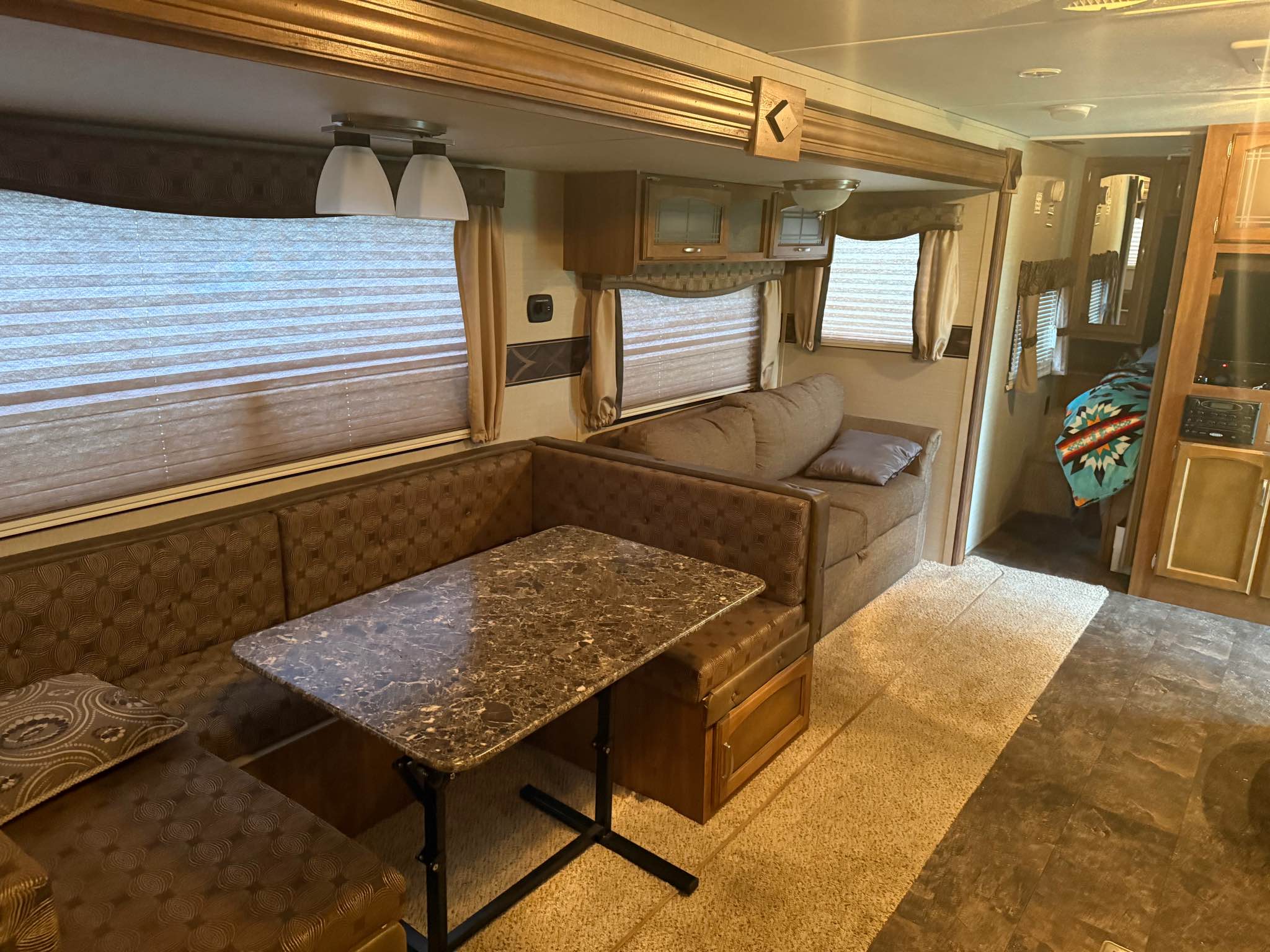 2015 Keystone Springdale 282BHS RV - RVs & Campers - Winnipeg, Manitoba ...