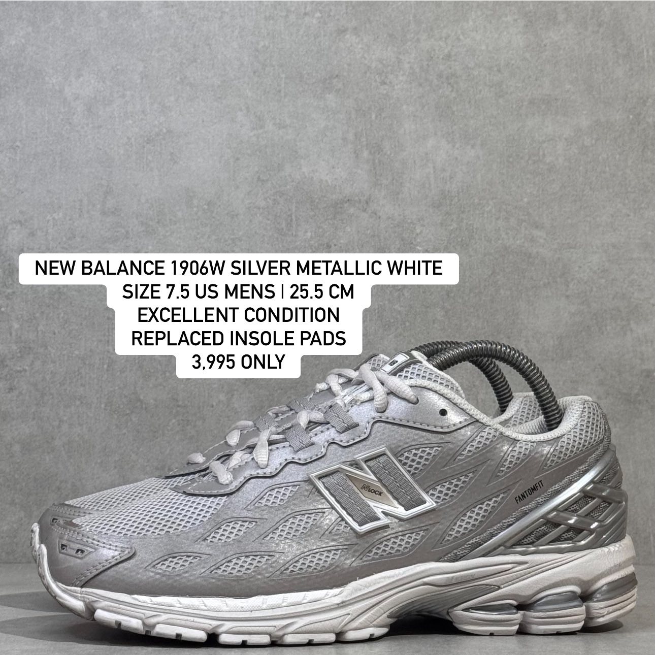 NEW BALANCE 1906W SILVER METALLIC WHITE SIZE 7.5 US MENS 25.5 CM 