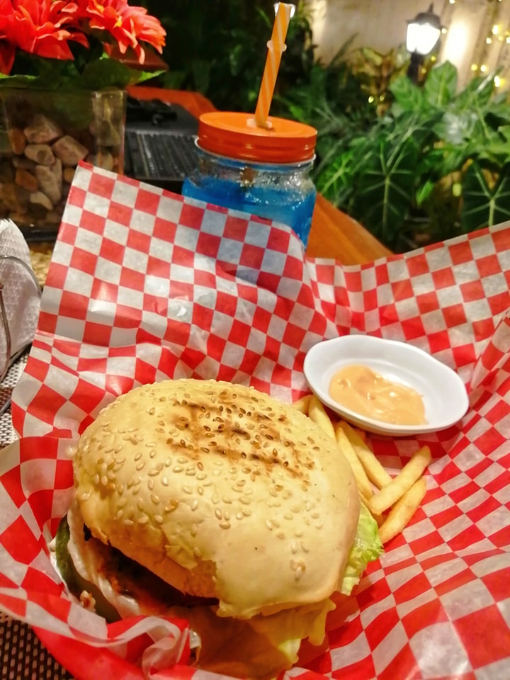 Chef - Romeo Beef Burger with fries. Perfect for burger lovers ️🍔🍟 # ...