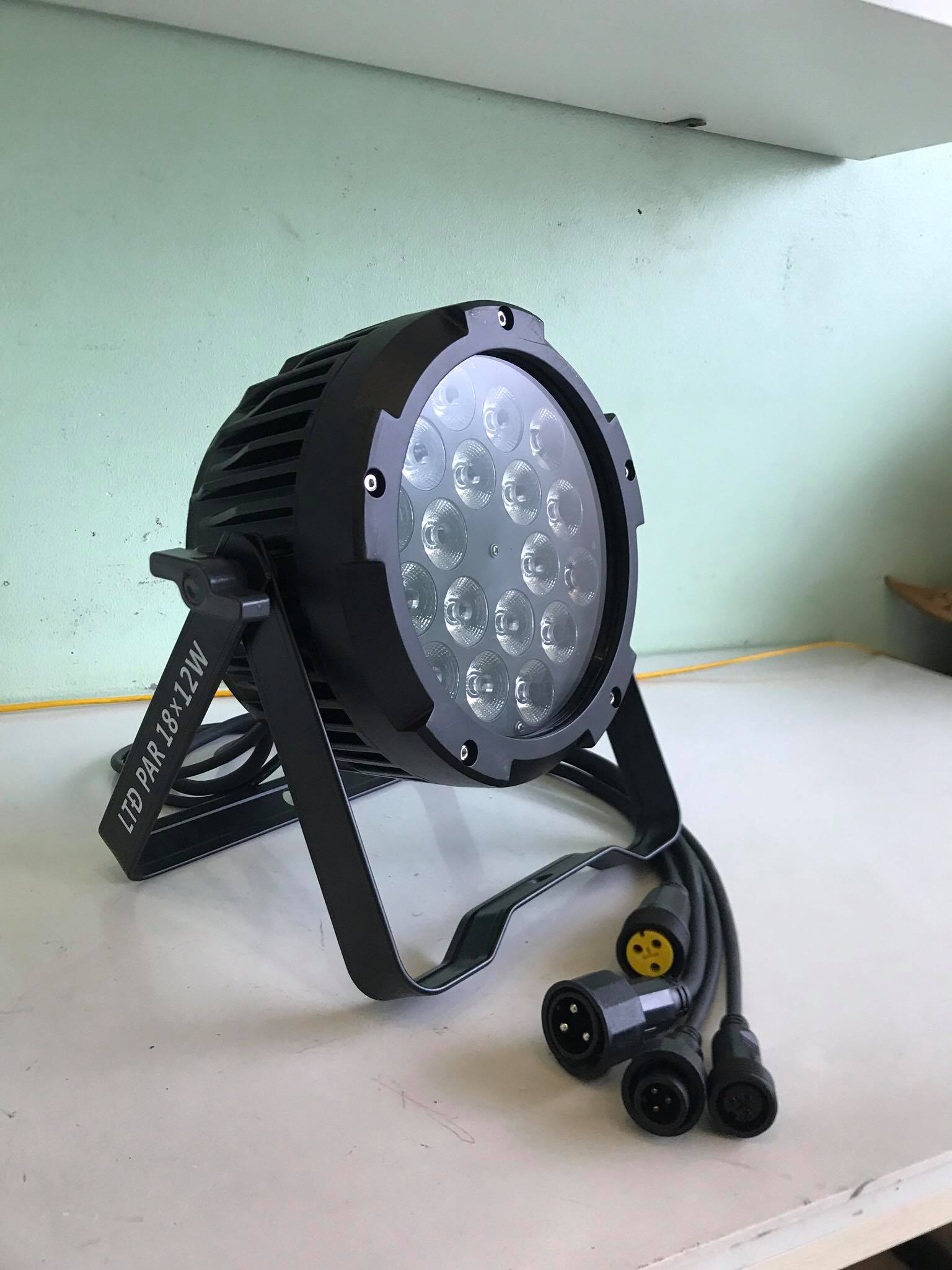 PAR LED 18X12 CHỐNG... - SVT Âm Thanh Ánh Sáng Chuyên Nghiệp | Facebook