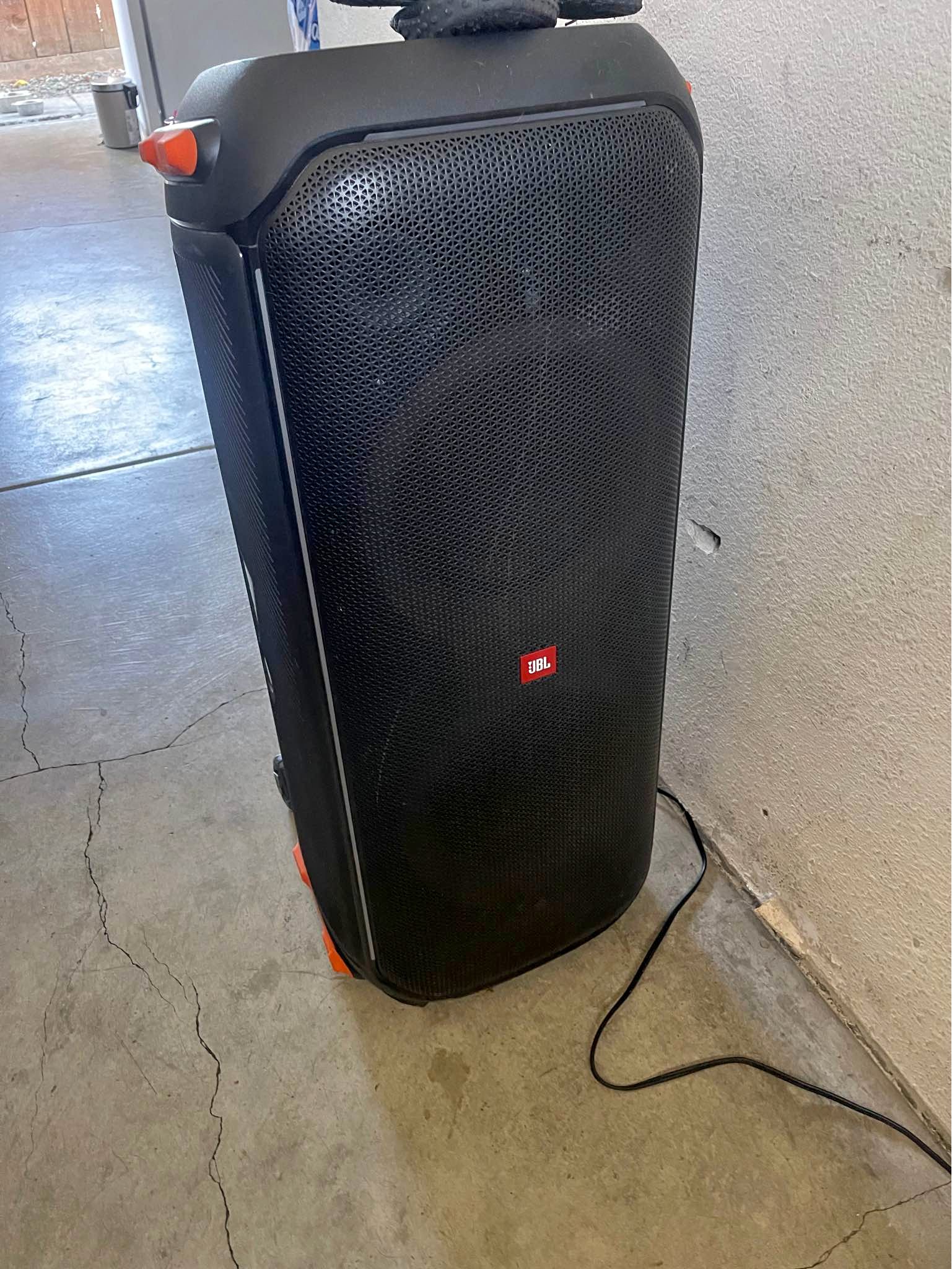 New and used JBL Partybox 100 Speakers for sale | Facebook Marketplace