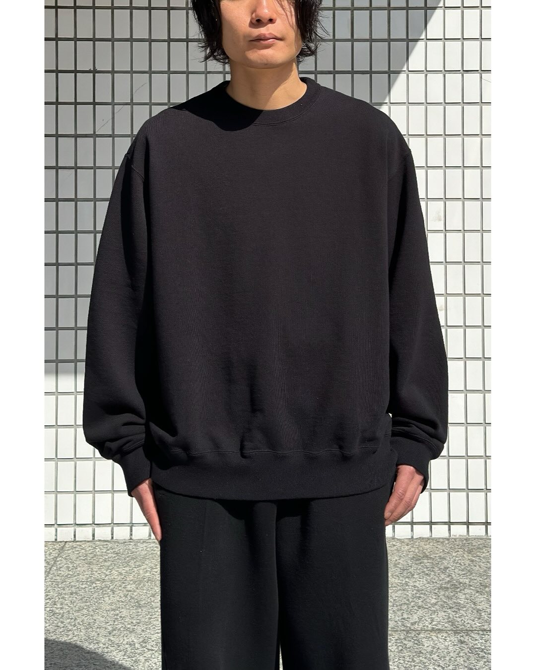 □UNUSED Crew Neck Sweat (BLACK/YELLOW) 肘部分をカットしたクルー