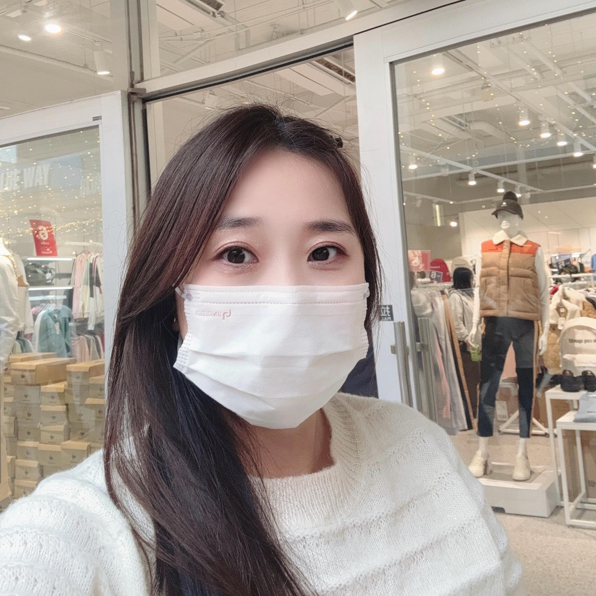 Ying Li