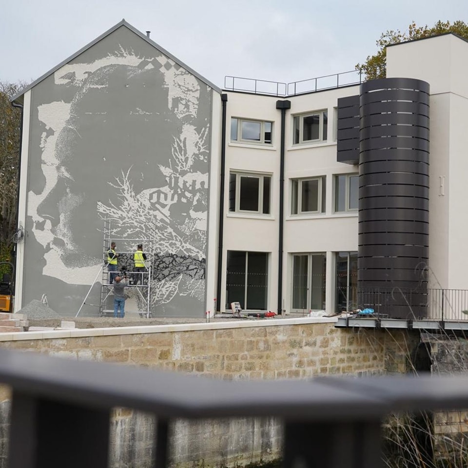 Ville de Niort - #Niort La fresque réalisée sur la façade... | Facebook